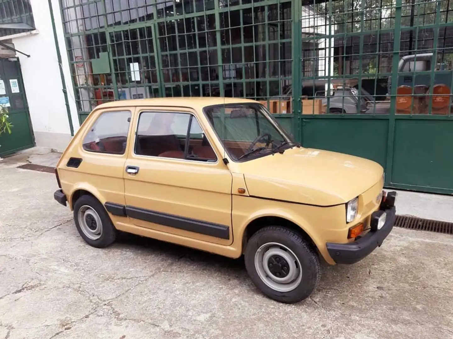 Fiat 126 650 Personal 4 Beżowy - 1