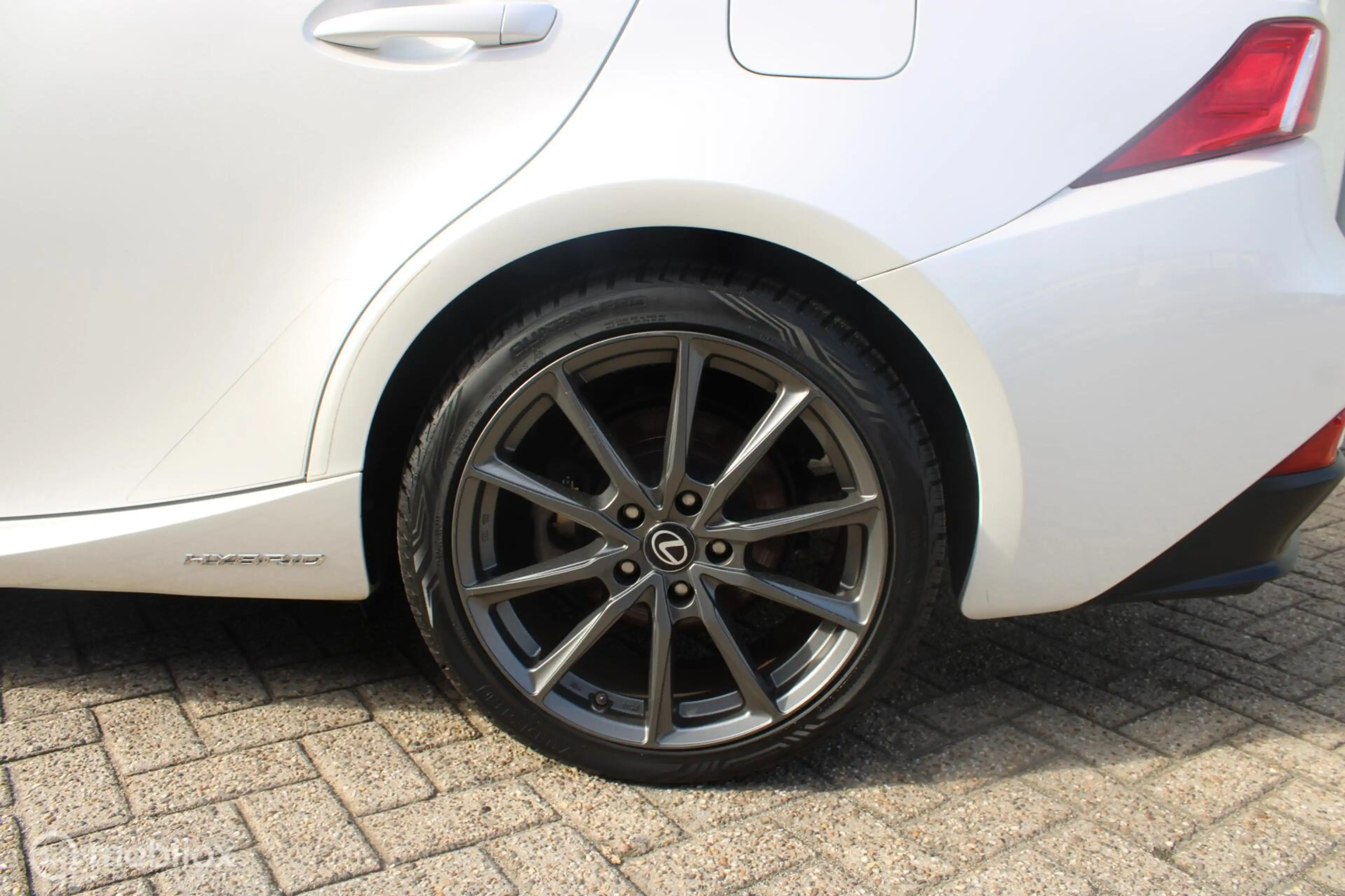 Lexus IS 300 300h Sport Edition NL Auto Boekjes | BTW Auto | Ha — photo 37