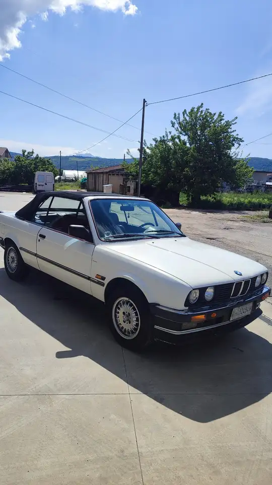 BMW 320i Cabrio L, foto 2