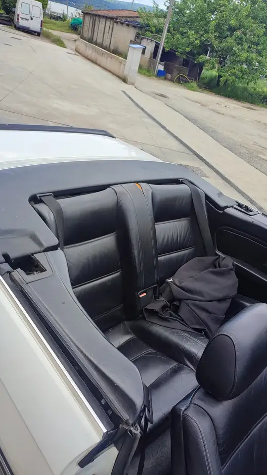 BMW 320i Cabrio L, foto 10