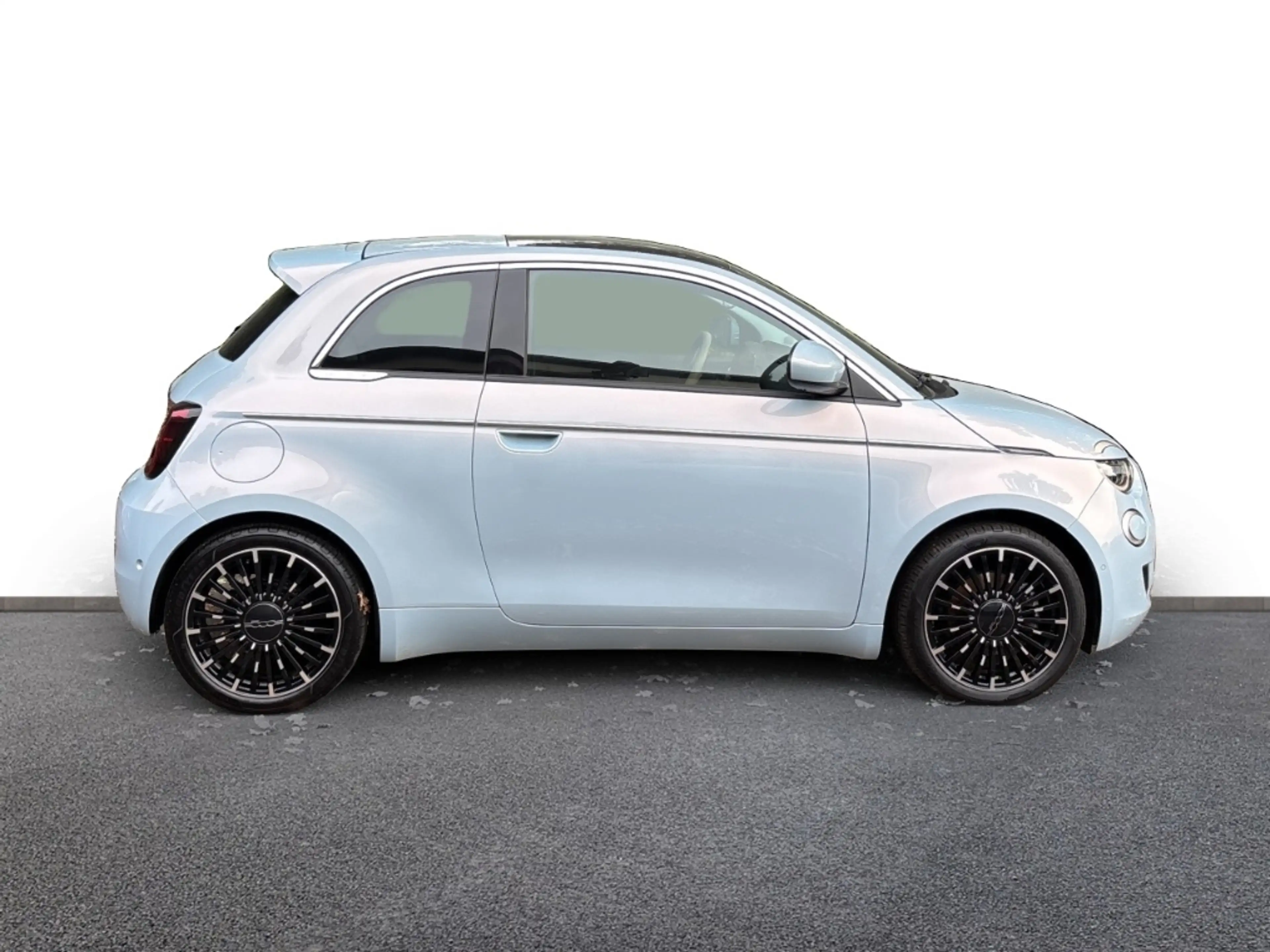 Fiat 500e La Prima, 42kWh Batterie Panorama Navi Soundsystem — photo 8