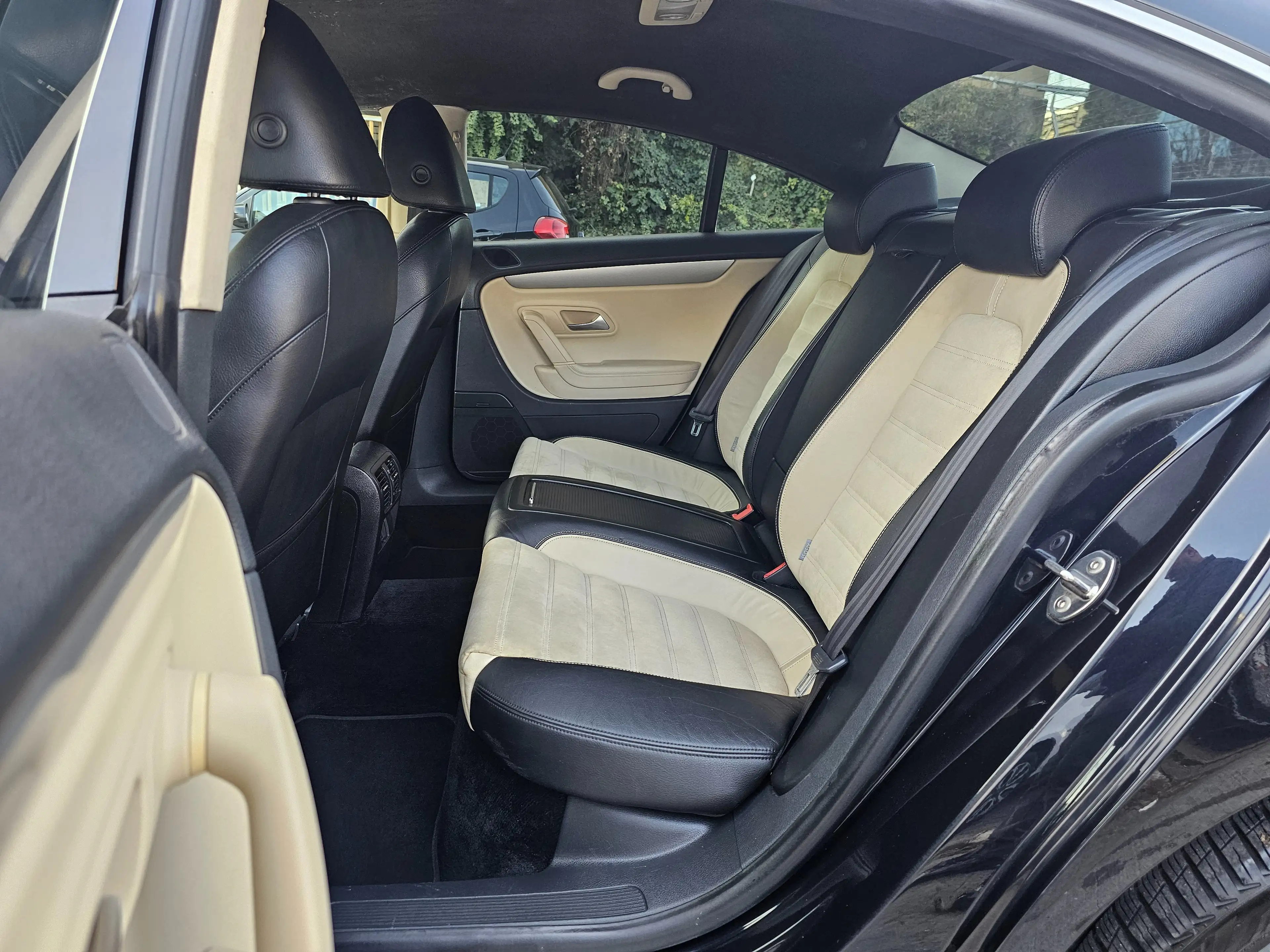 Volkswagen Passat CC 1.8 Automatik Vollleder — photo 11