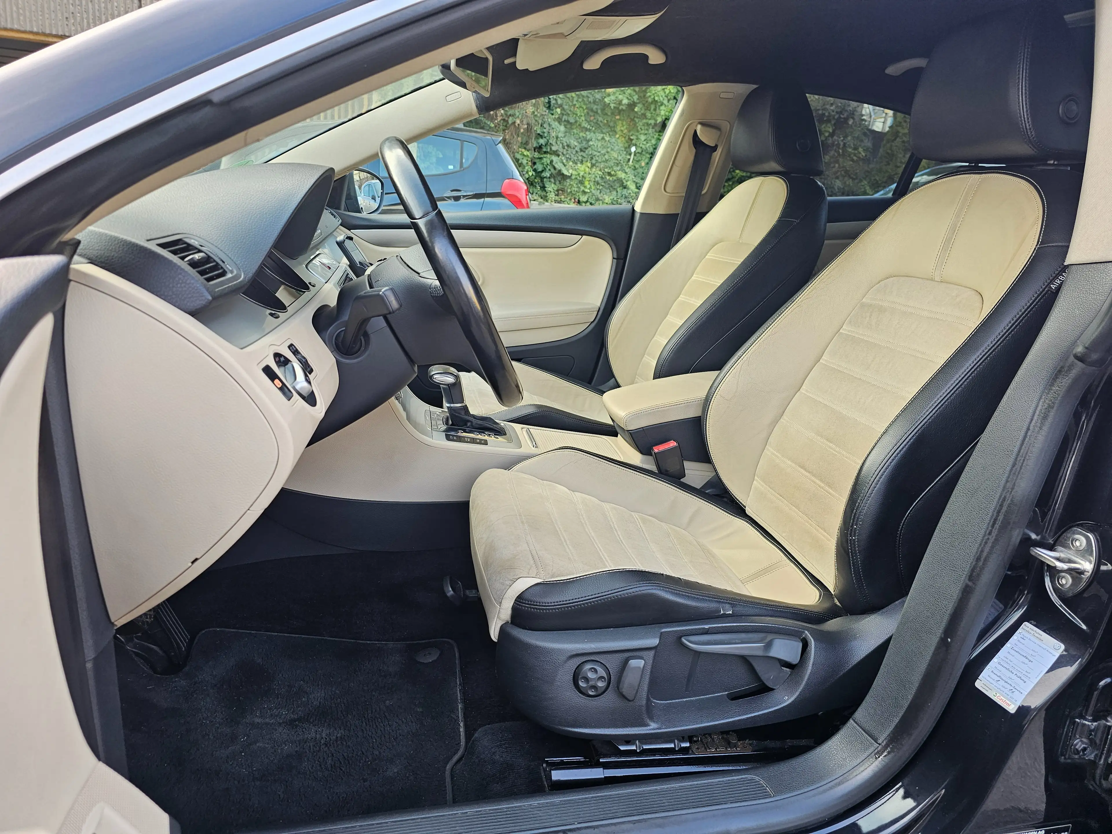 Volkswagen Passat CC 1.8 Automatik Vollleder — photo 9