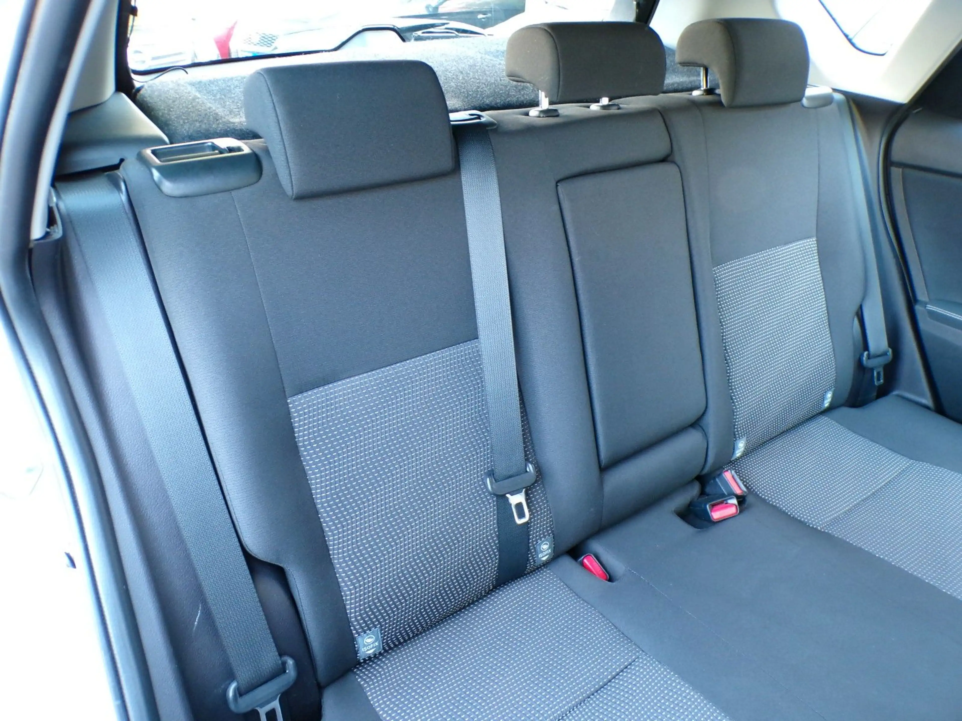 Toyota Auris Life Plus 1,6-l-Valvematic Multidrive S — photo 13