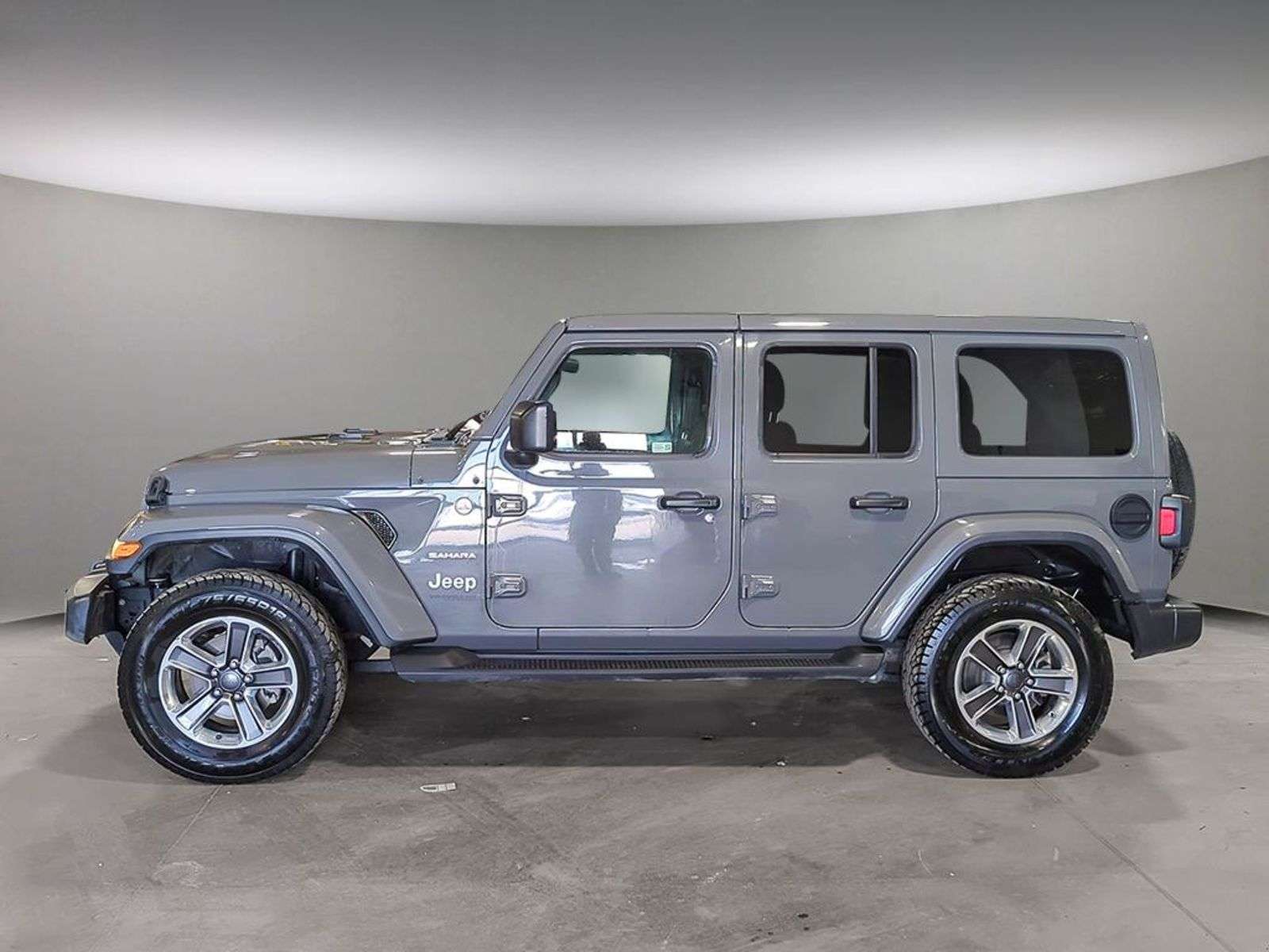 2021 Jeep Wrangler SAHARA; REMOTE STARTER, SMART KEY, 4X4, NAV, HARDT — снимка 1