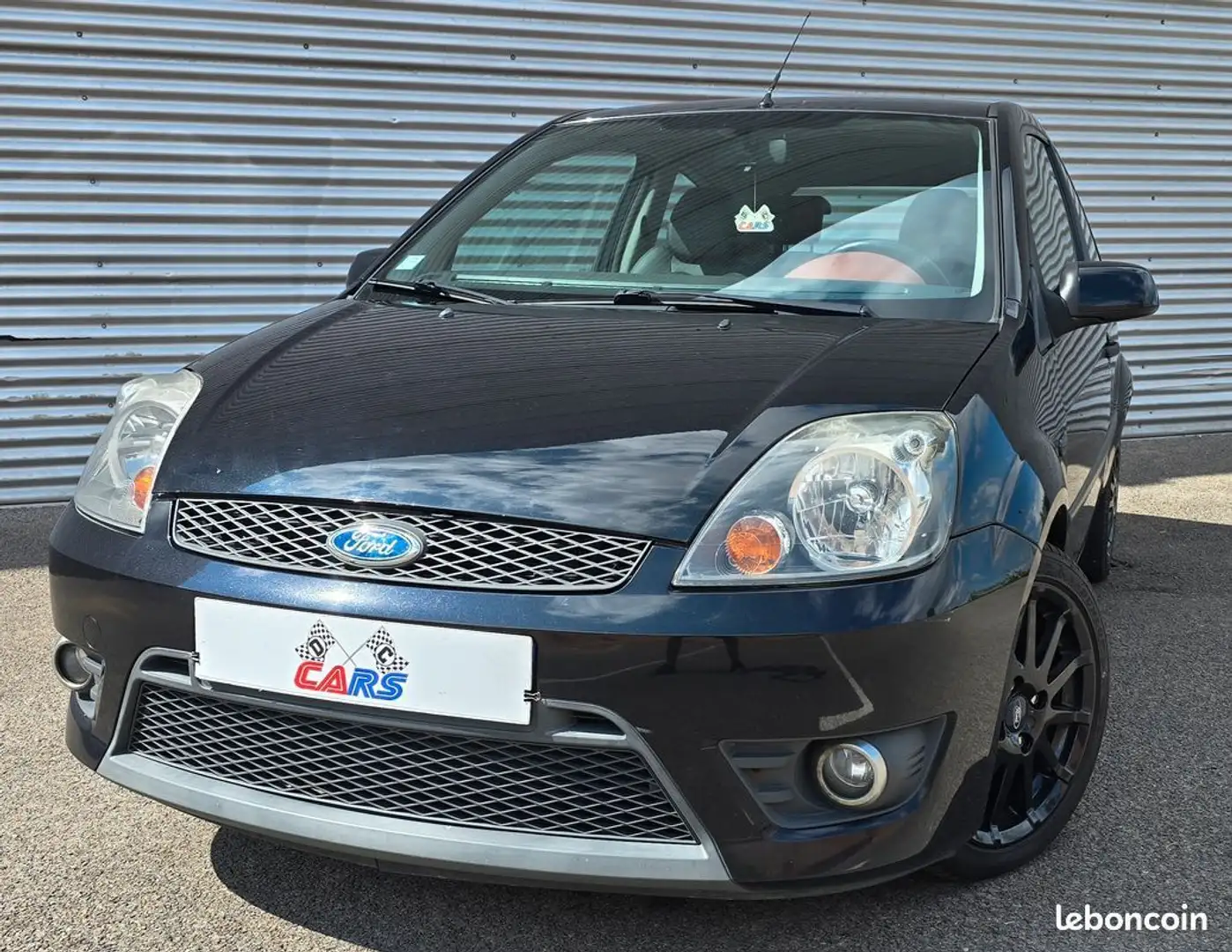 Ford Fiesta 1.4 SPORT 80cv clim Noir - 1
