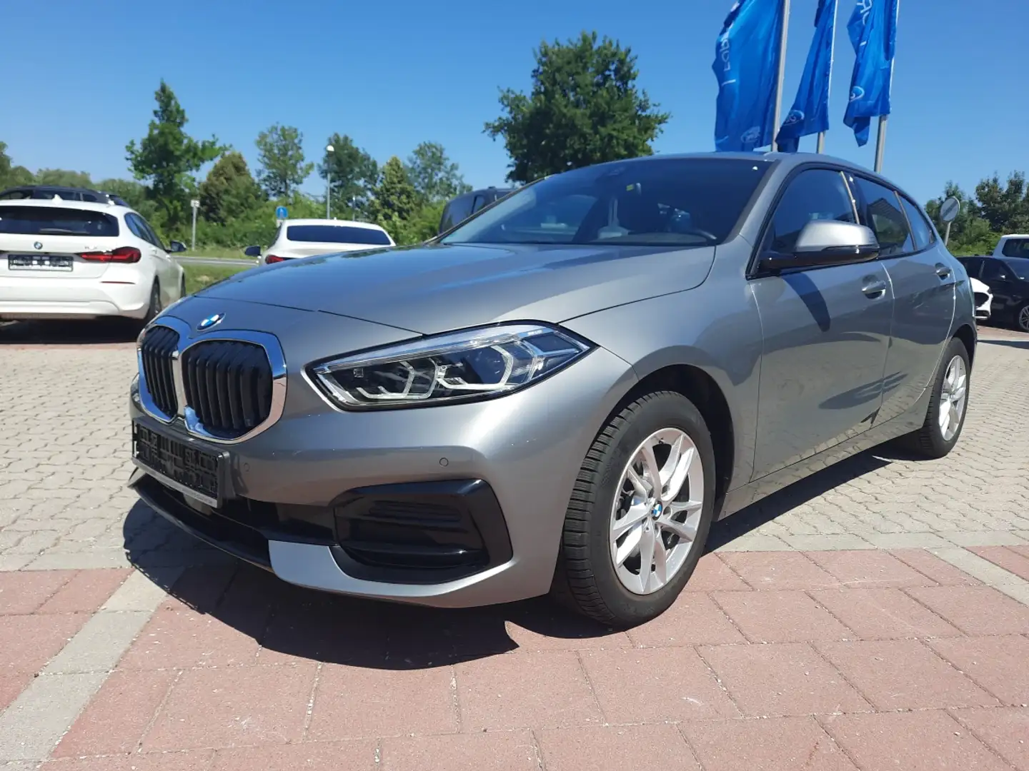BMW 118 i Sport Line Navi HUD LED Lenkrad heizbar Gris - 2