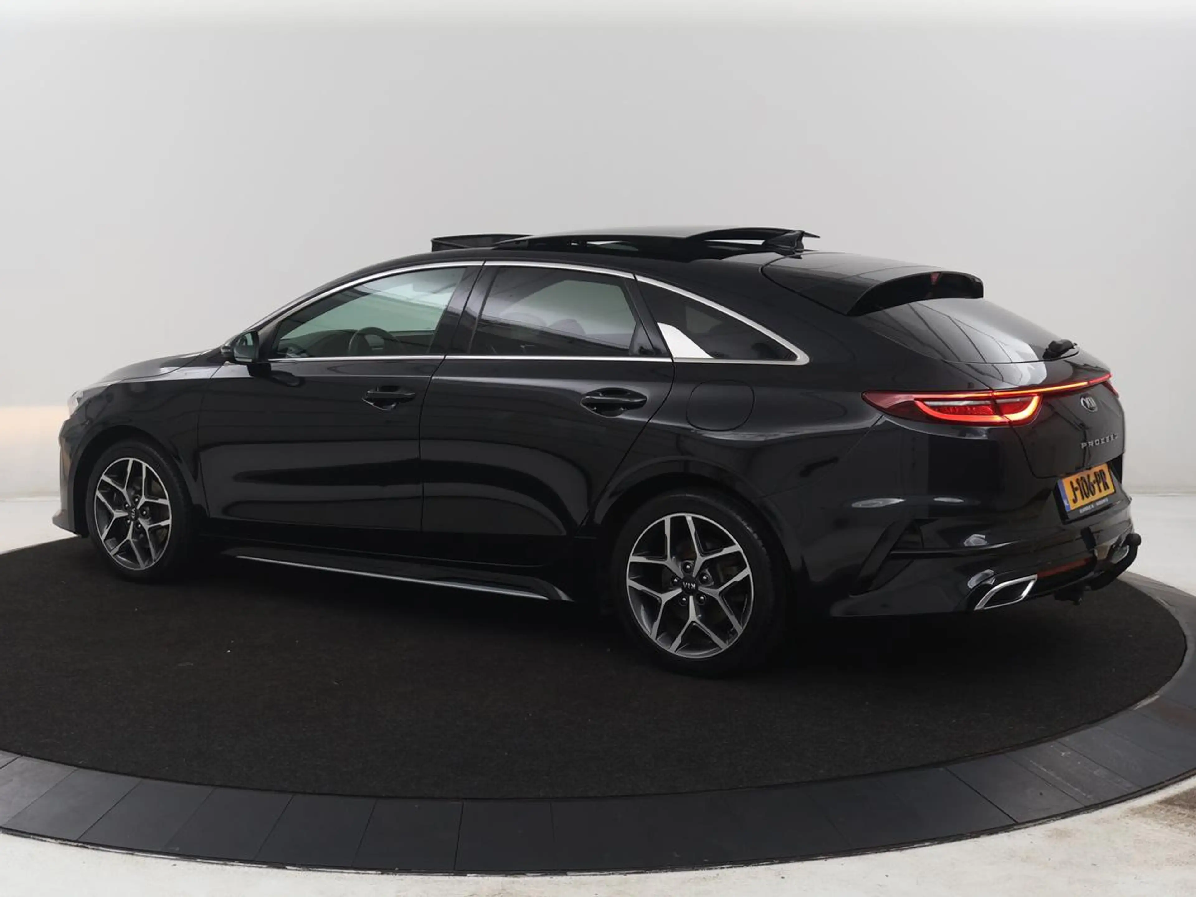 Kia ProCeed / pro_cee'd 1.0 T-GDI GT-Line | Panoramadak | Leder/alcantara — photo 2