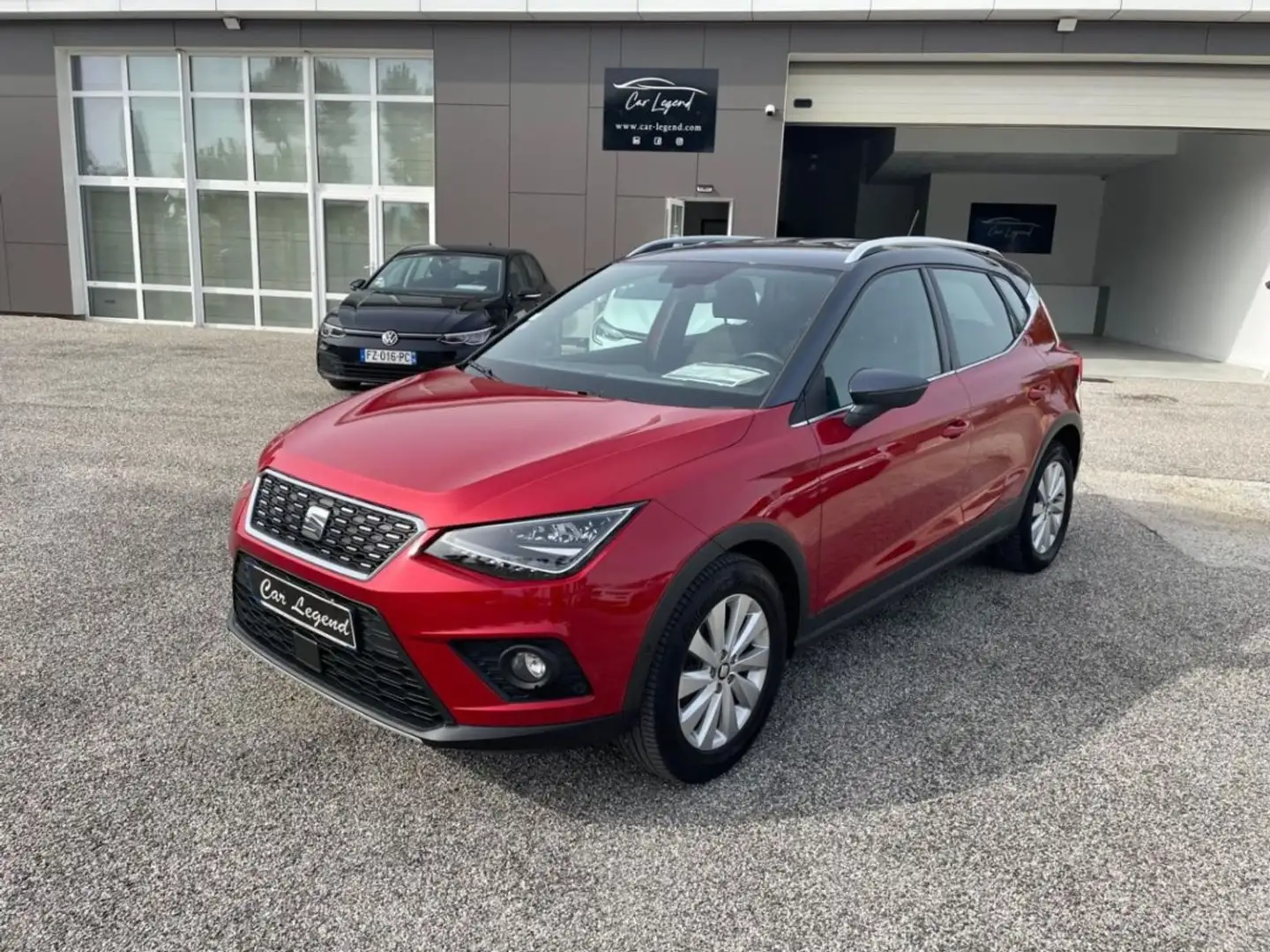 SEAT Arona 1.0 EcoTSI 110 ch Start/Stop DSG7 Xcellence Rouge - 1
