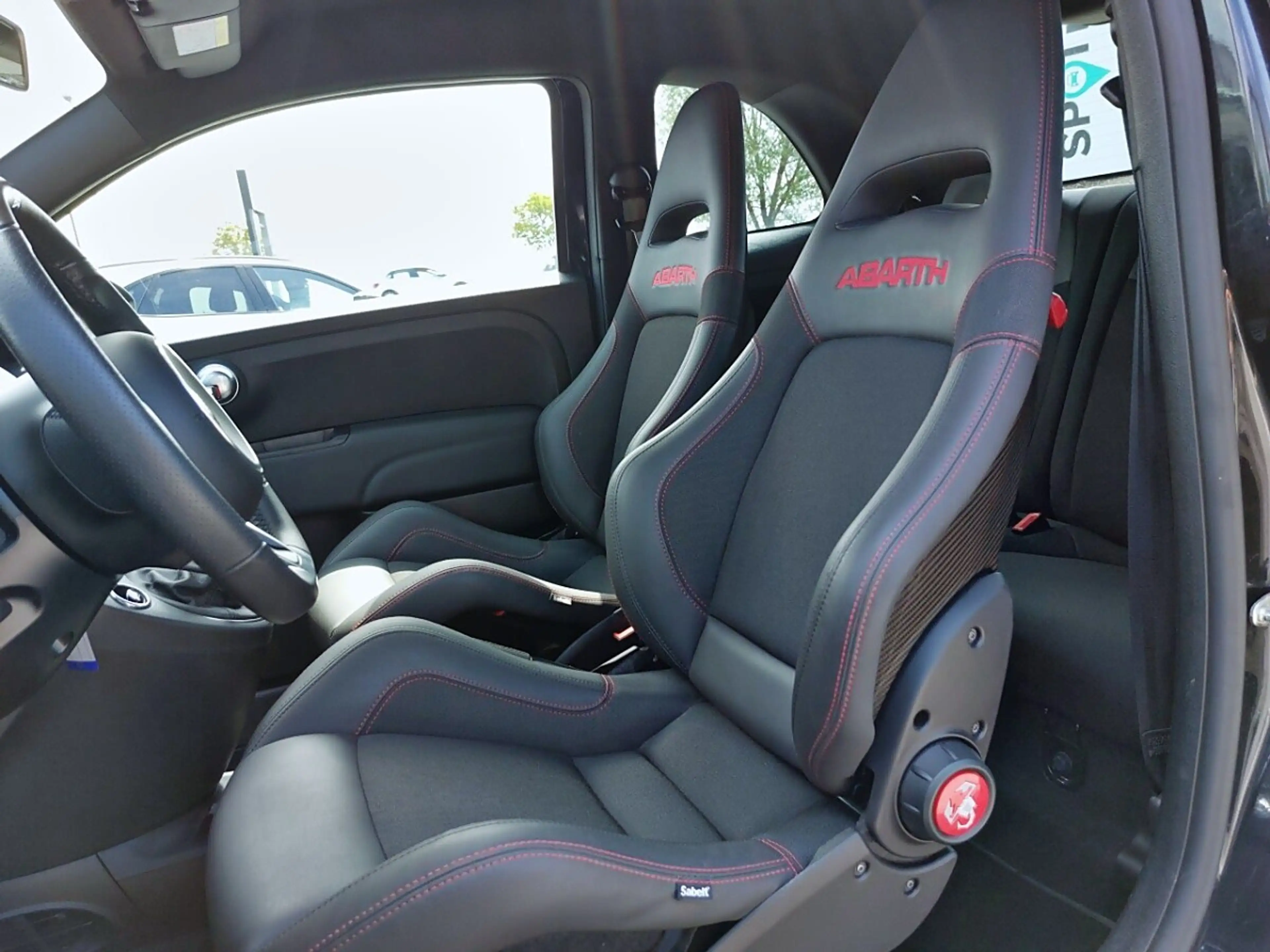 Abarth 595 — photo 9