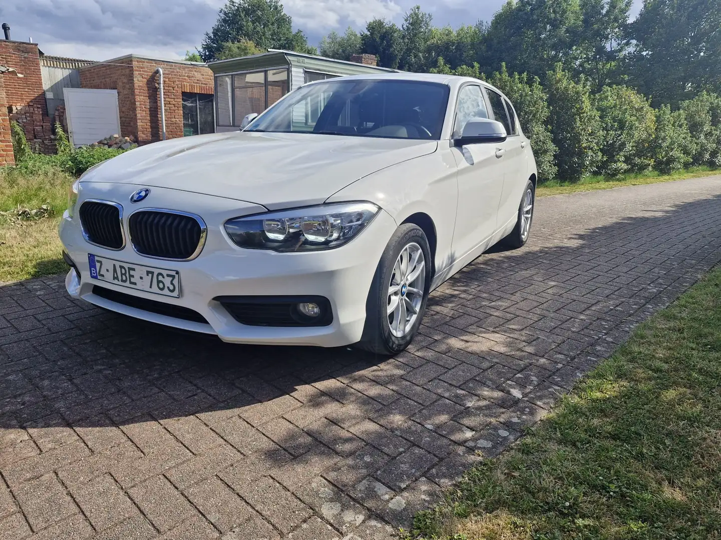 BMW 118 118i Sport Line euro6 103dkm gekeurd 1j garantie Weiß - 1