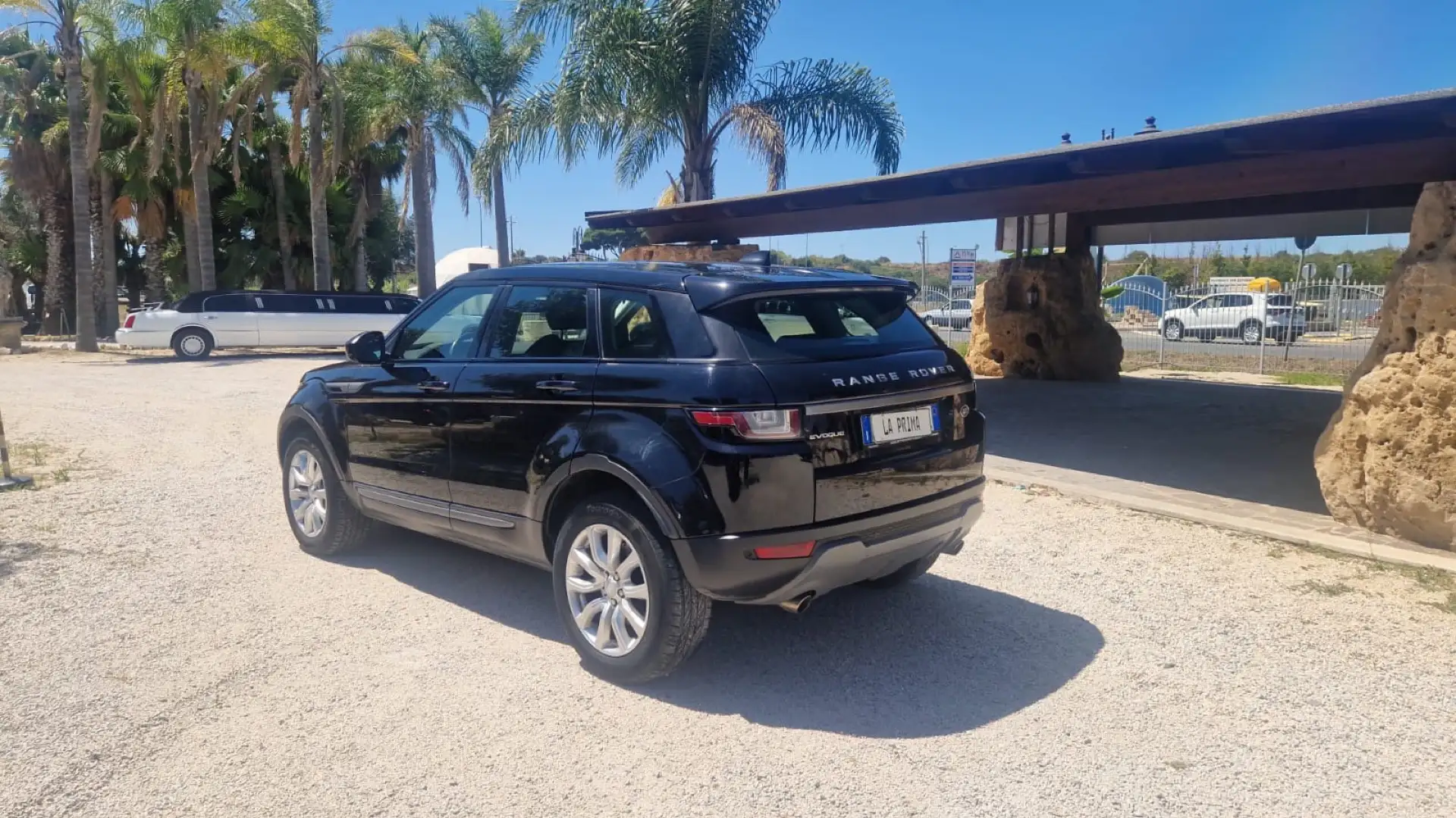 Land Rover Range Rover Evoque Evoque 5p 2.0 td4 Pure 150cv Schwarz - 2