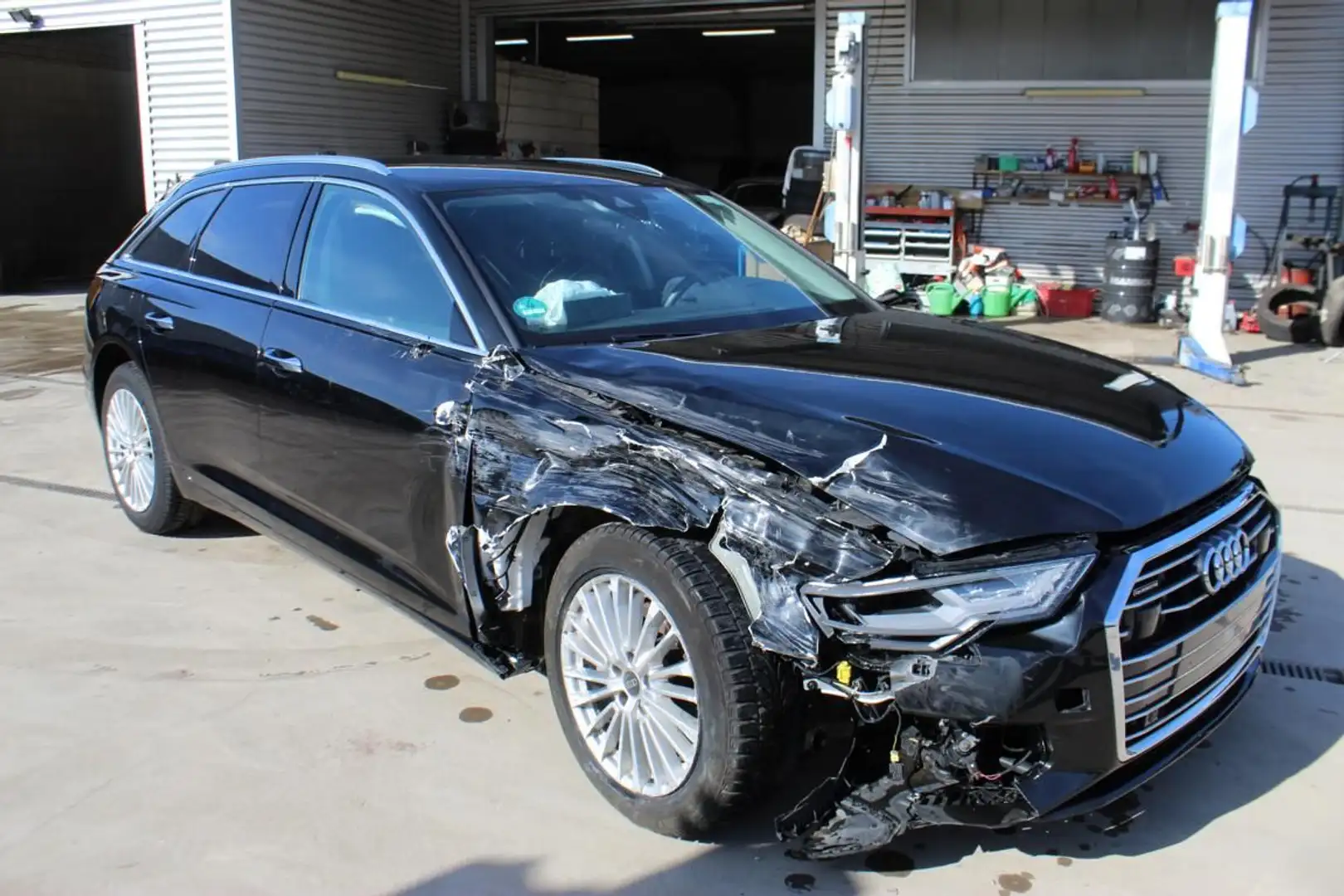 Audi A6 Avant 40 TDI Quattro S-tronic Design Schwarz - 2