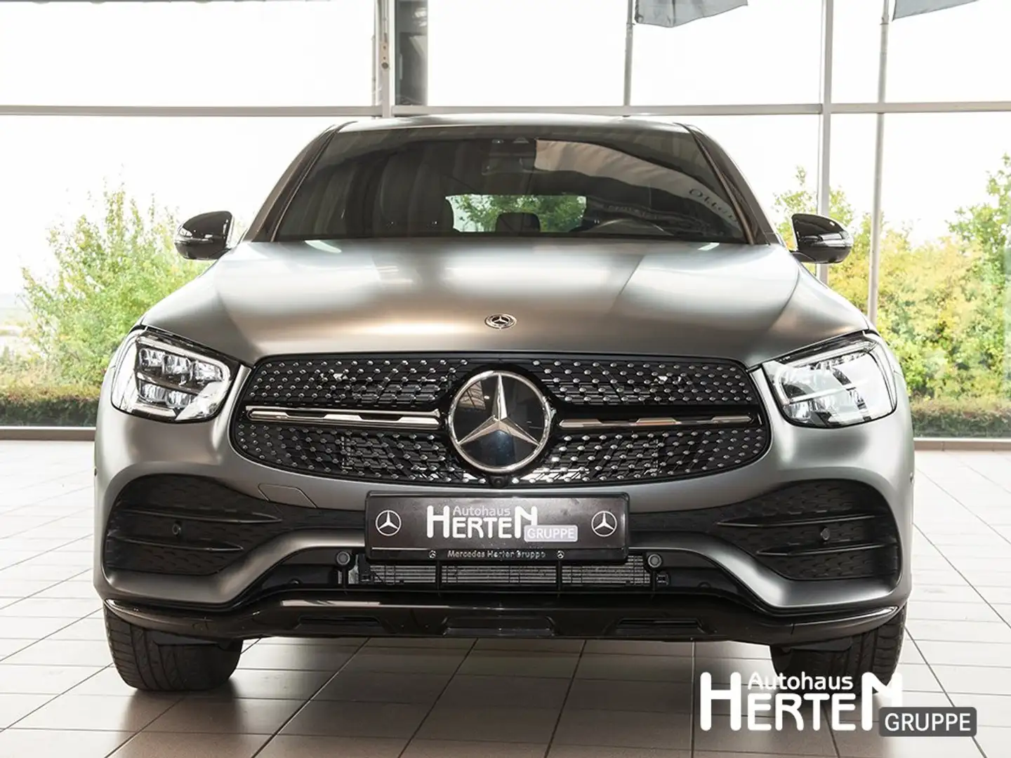 Mercedes-Benz GLC 300 4M.+AMG+NIGHT+LED+360°+19ZOLL+MBUX-NAVI Grijs - 2