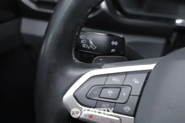 Volkswagen T-Cross view 13