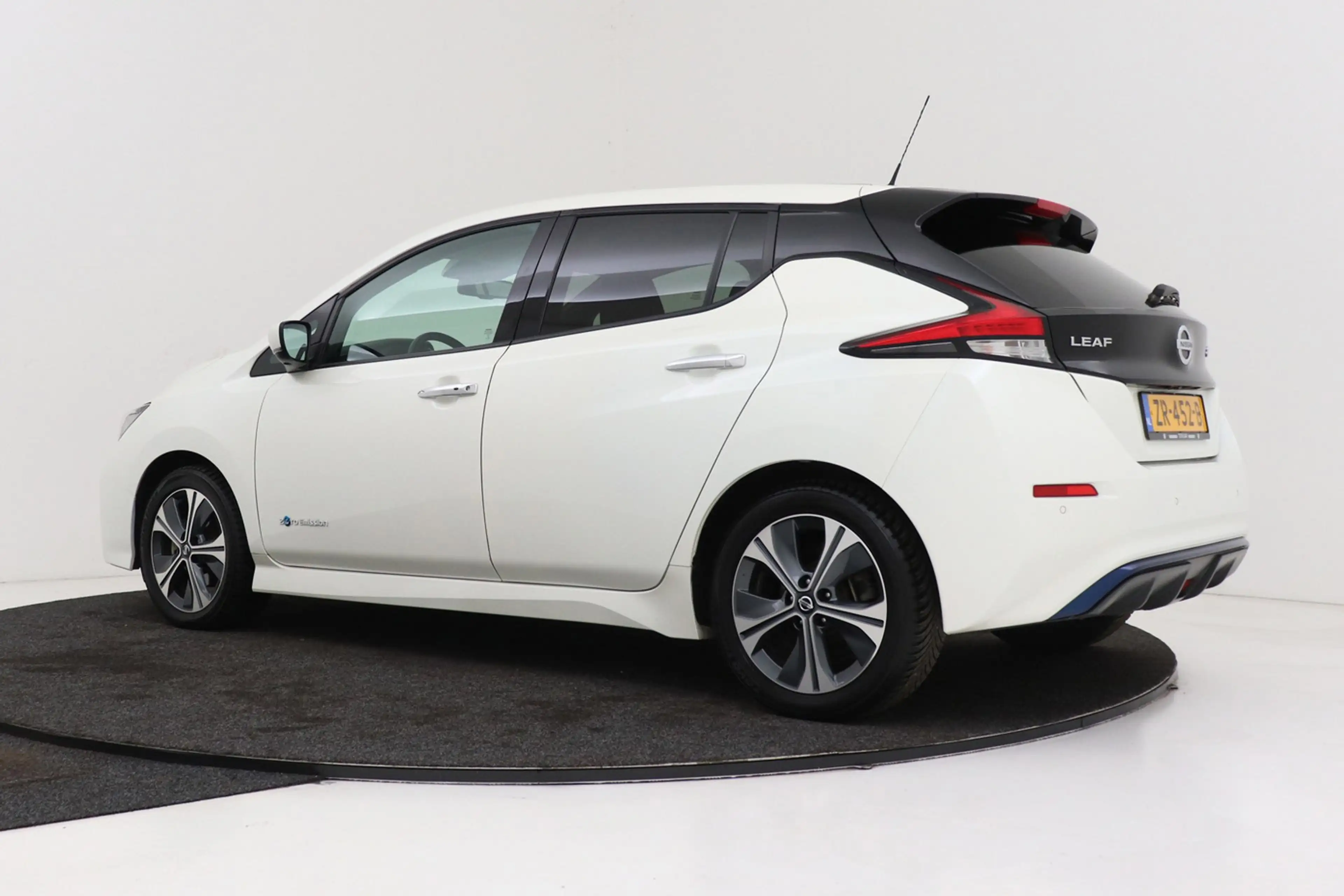 Nissan Leaf N-Connecta 40 kWh | Org NL | SOH 88% | CarPlay | S — photo 6