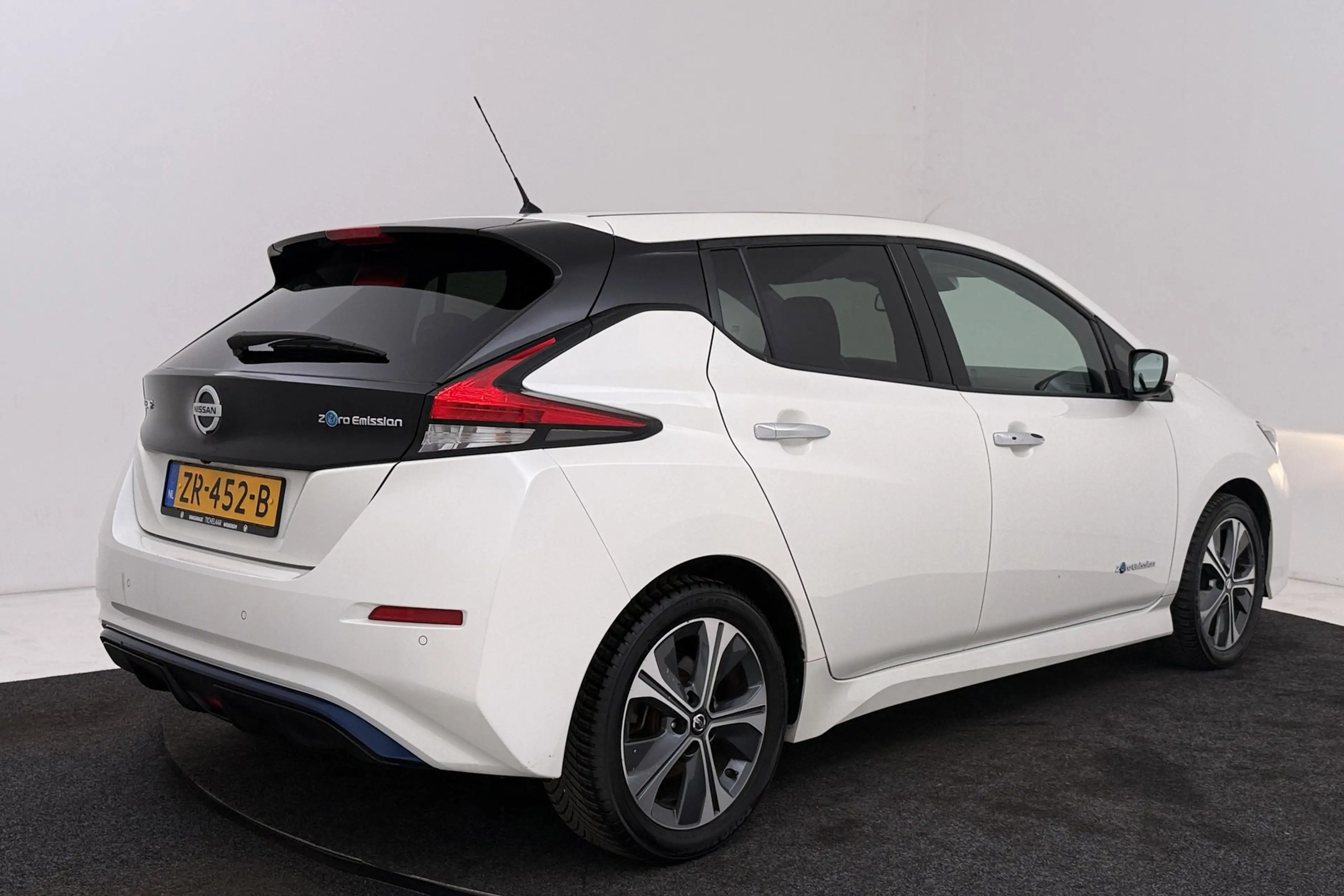 Nissan Leaf N-Connecta 40 kWh | Org NL | SOH 88% | CarPlay | S — photo 43