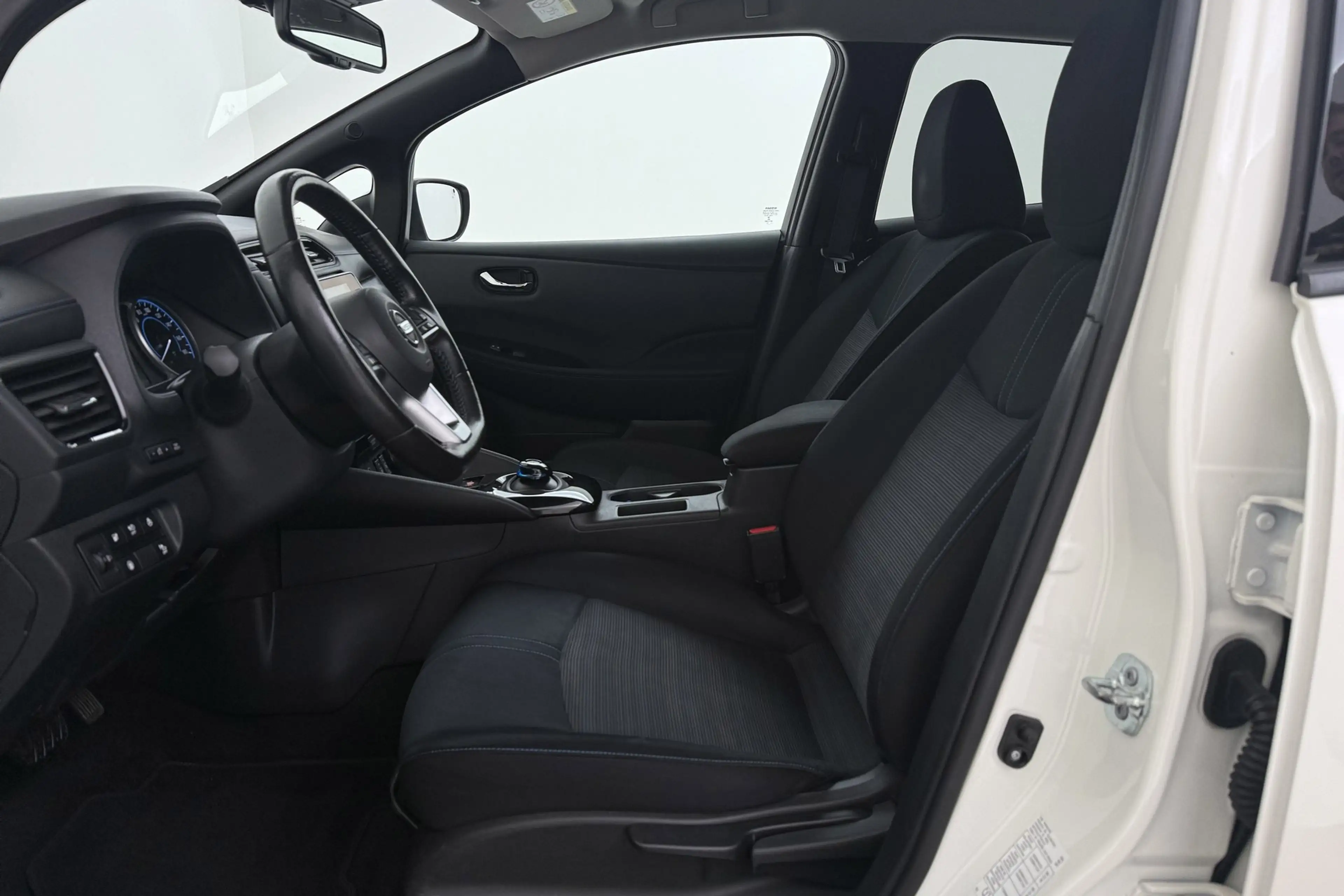 Nissan Leaf N-Connecta 40 kWh | Org NL | SOH 88% | CarPlay | S — photo 3