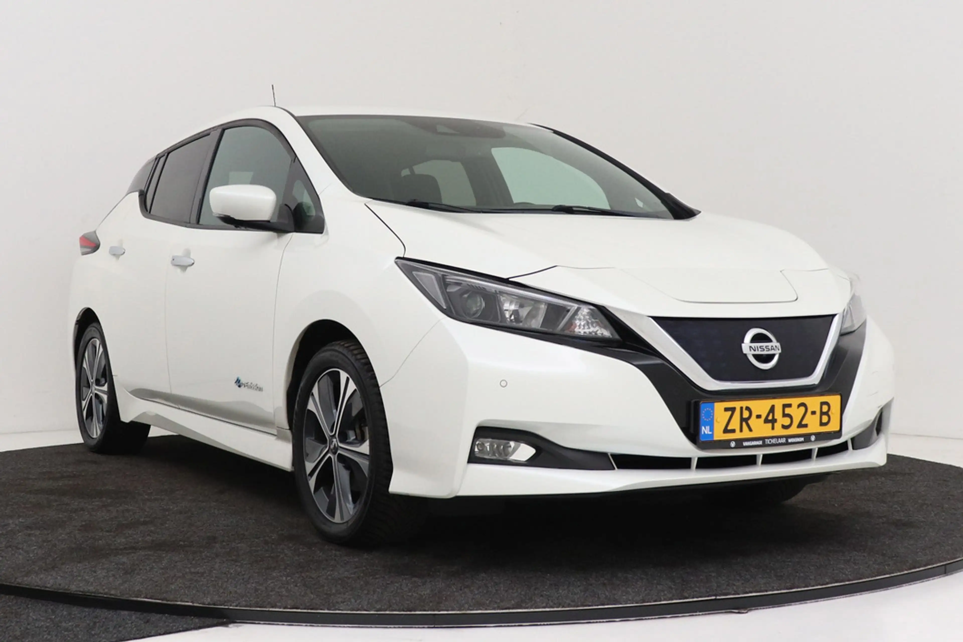 Nissan Leaf N-Connecta 40 kWh | Org NL | SOH 88% | CarPlay | S — photo 12