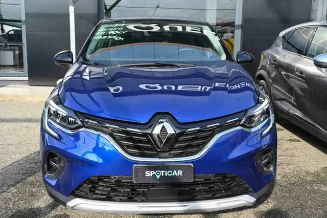 Renault Captur view 2