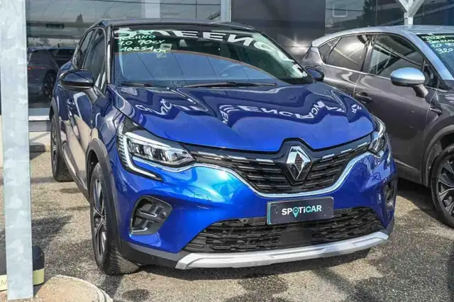 Renault Captur view 3