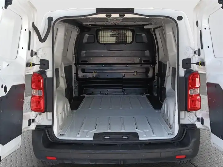 Toyota Proace 2022, foto 10