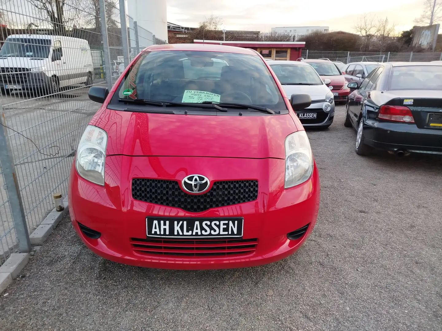 Toyota Yaris Tüv 02/28 Rot - 2