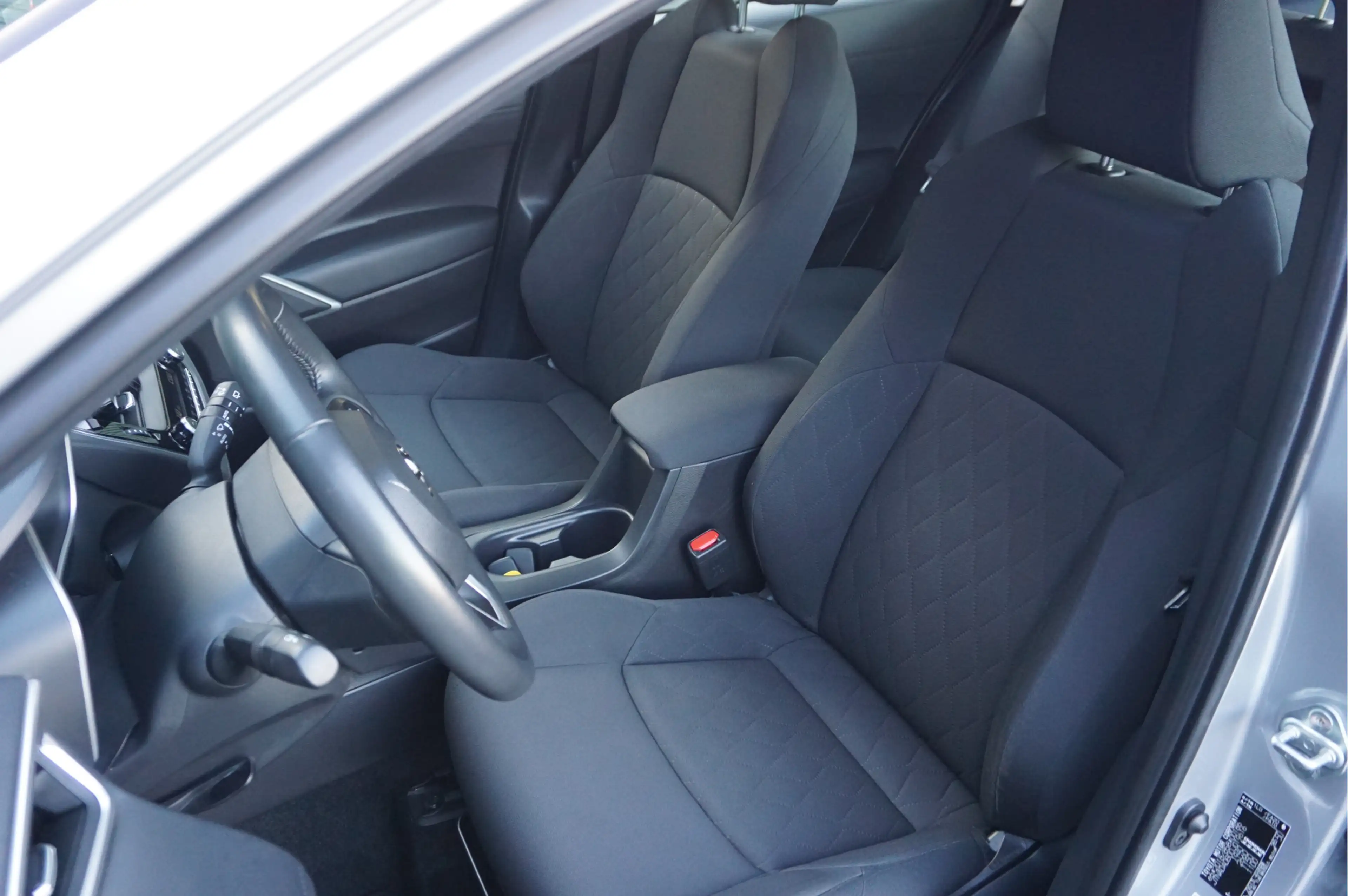 Toyota Corolla Cross Hybrid 140pk Active + Camera/ Carplay/ Cruise/ LED — photo 12