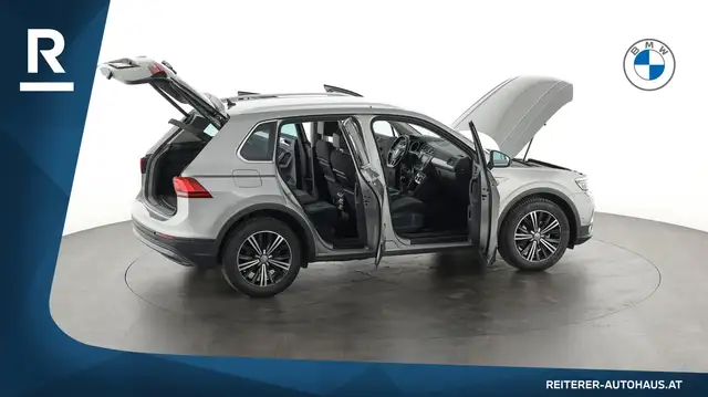 Volkswagen Tiguan view 12