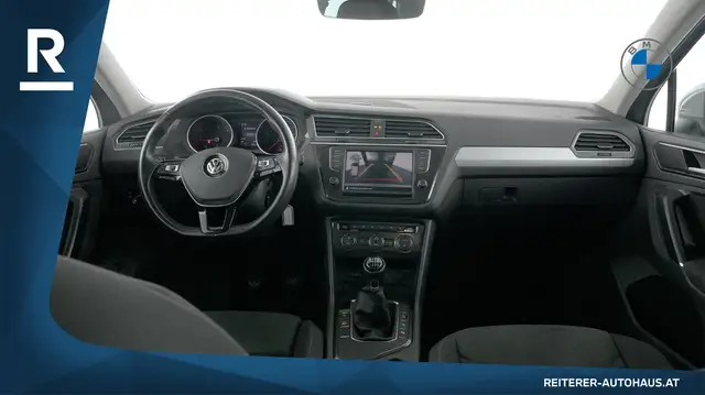 Volkswagen Tiguan view 13