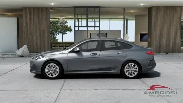 BMW 2 Series view 3