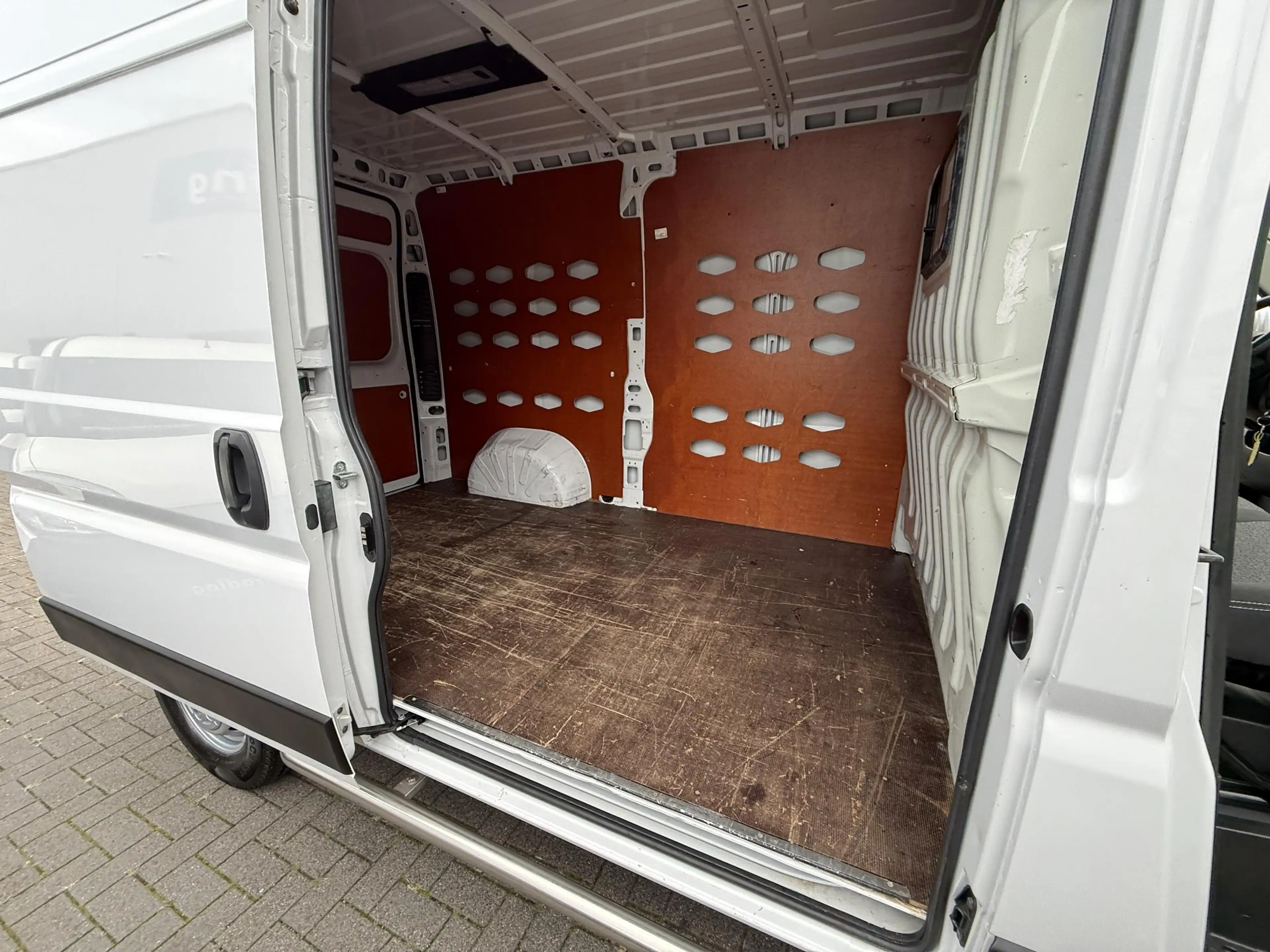 Fiat Ducato 33 2.3 MultiJet L2H2 AUTOMAAT EURO-6 CAMERA NAVI — photo 9