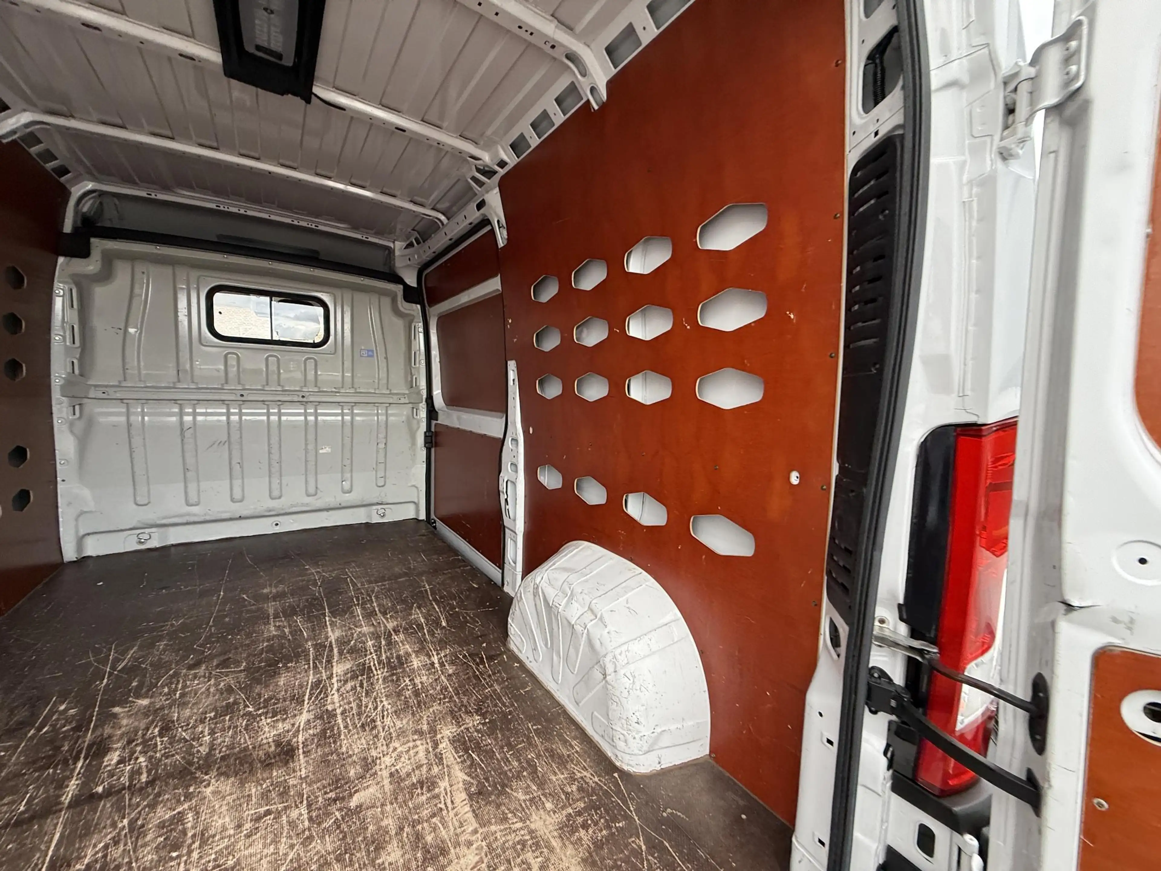 Fiat Ducato 33 2.3 MultiJet L2H2 AUTOMAAT EURO-6 CAMERA NAVI — photo 11