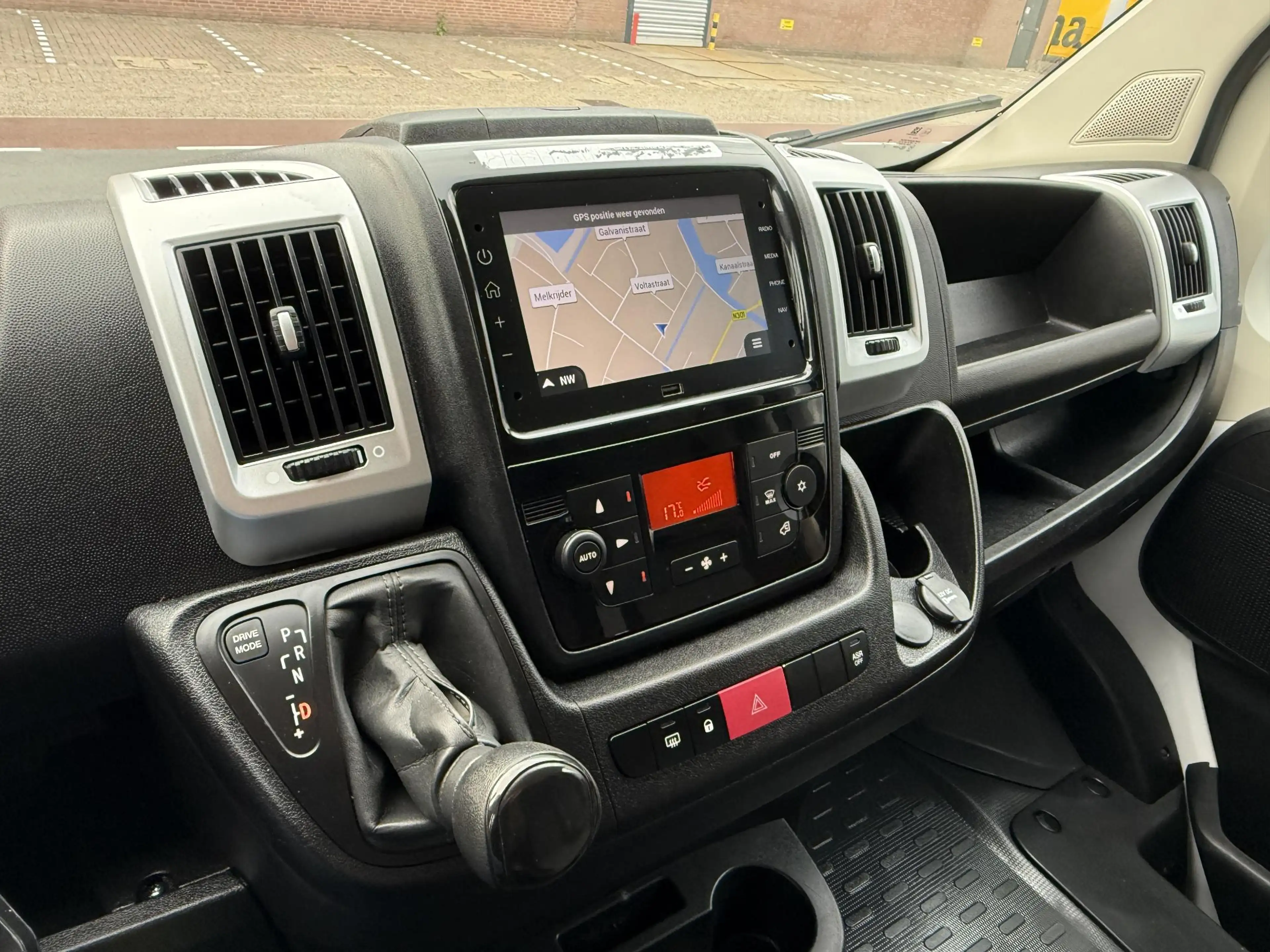 Fiat Ducato 33 2.3 MultiJet L2H2 AUTOMAAT EURO-6 CAMERA NAVI — photo 6
