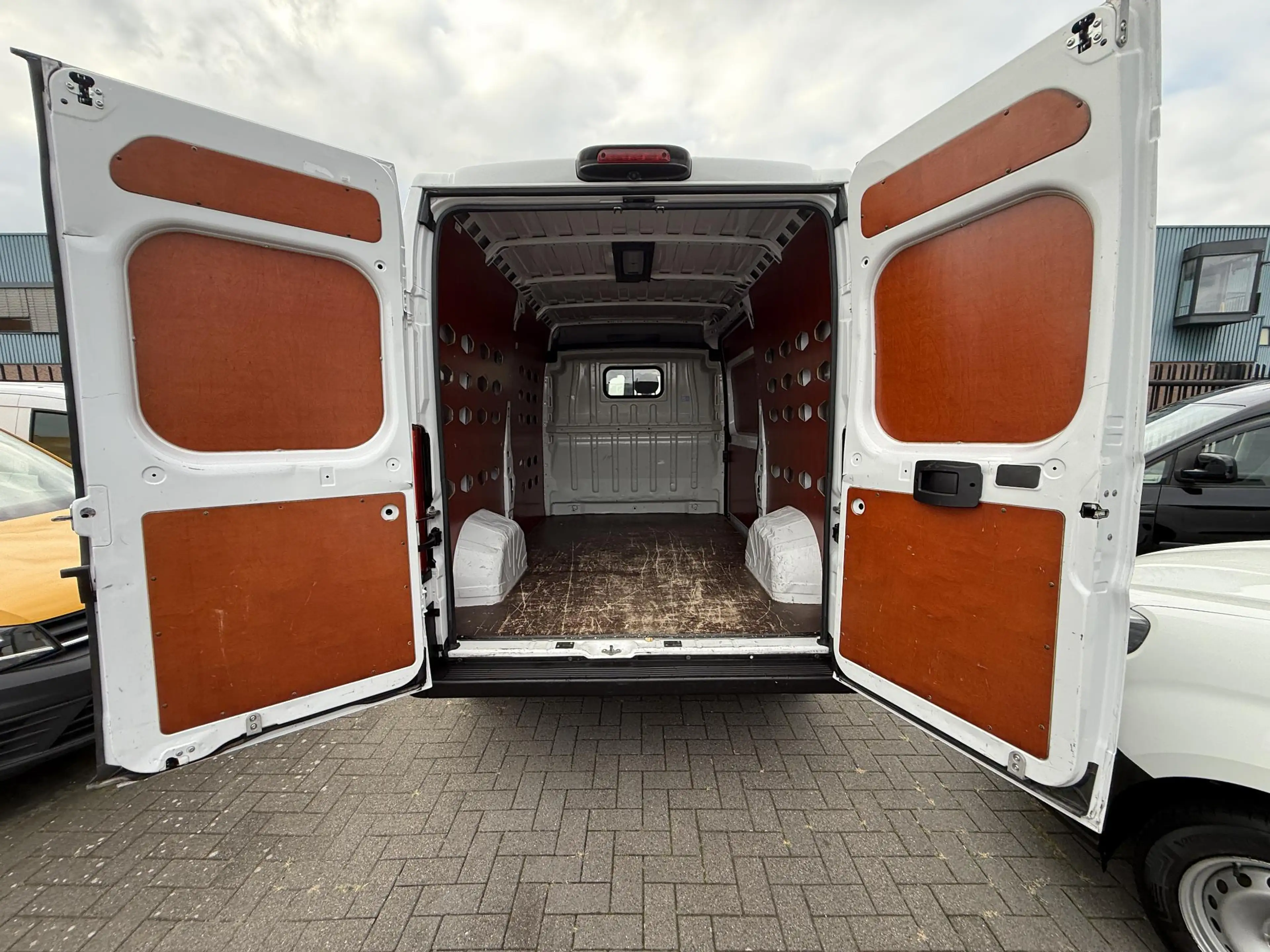 Fiat Ducato 33 2.3 MultiJet L2H2 AUTOMAAT EURO-6 CAMERA NAVI — photo 13