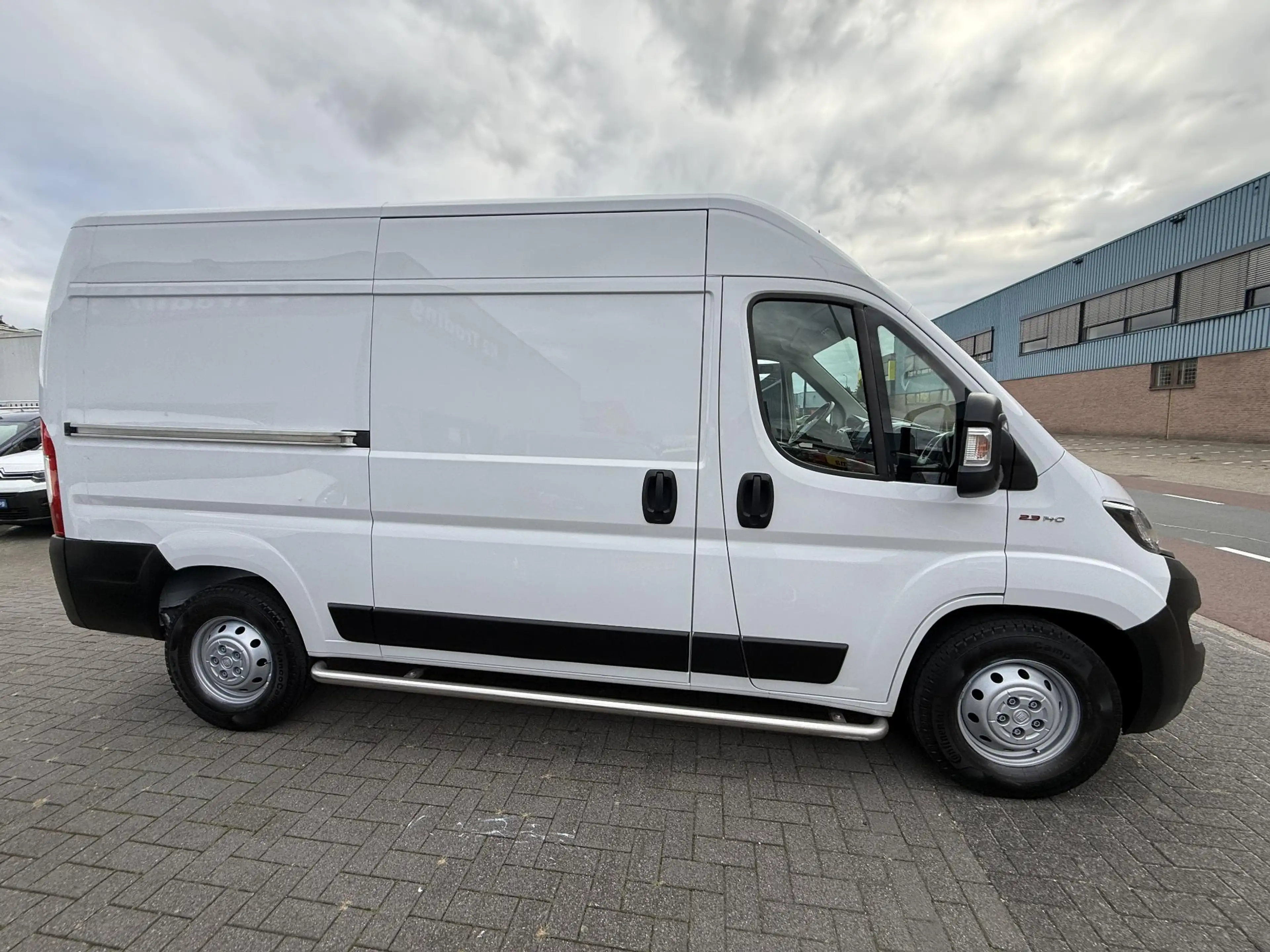 Fiat Ducato 33 2.3 MultiJet L2H2 AUTOMAAT EURO-6 CAMERA NAVI — photo 3