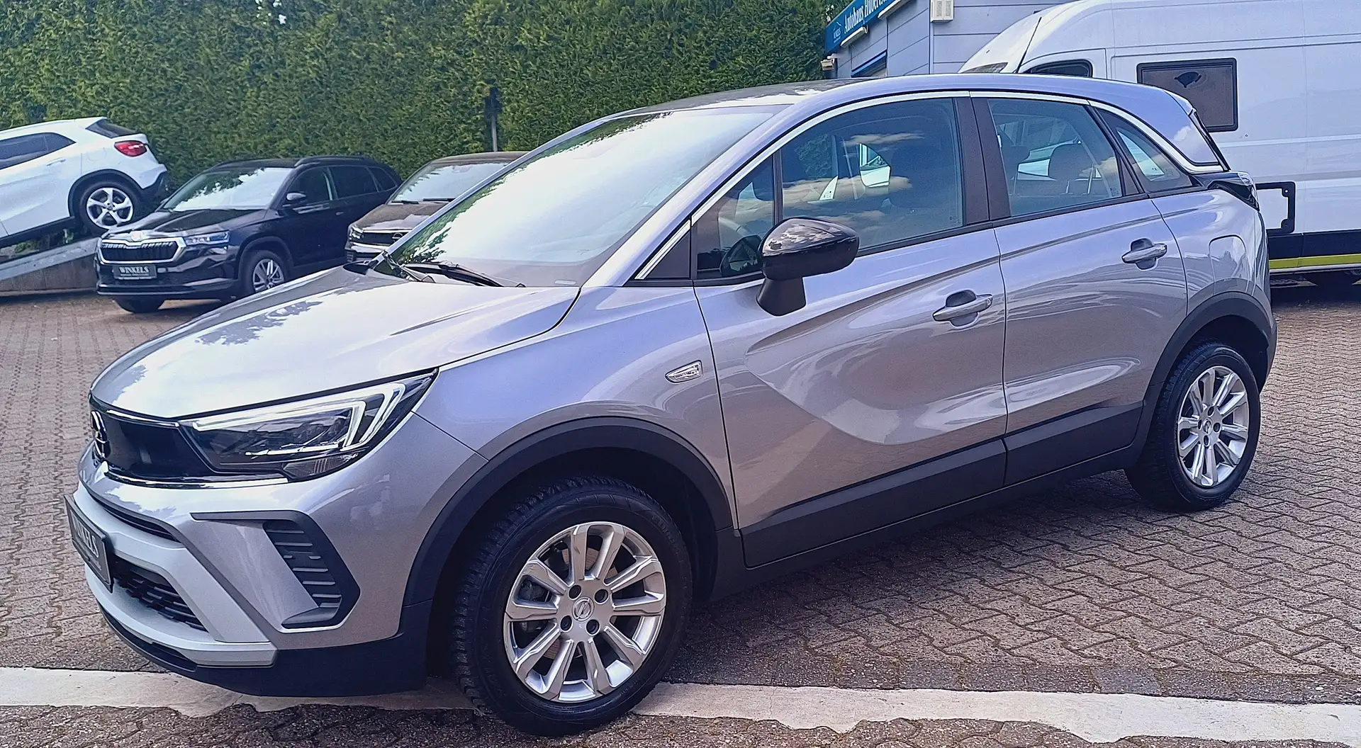 Opel Crossland X Elegance Automatik-Klimaaut-Navi-Kamera-Alu-DAB Grijs - 2
