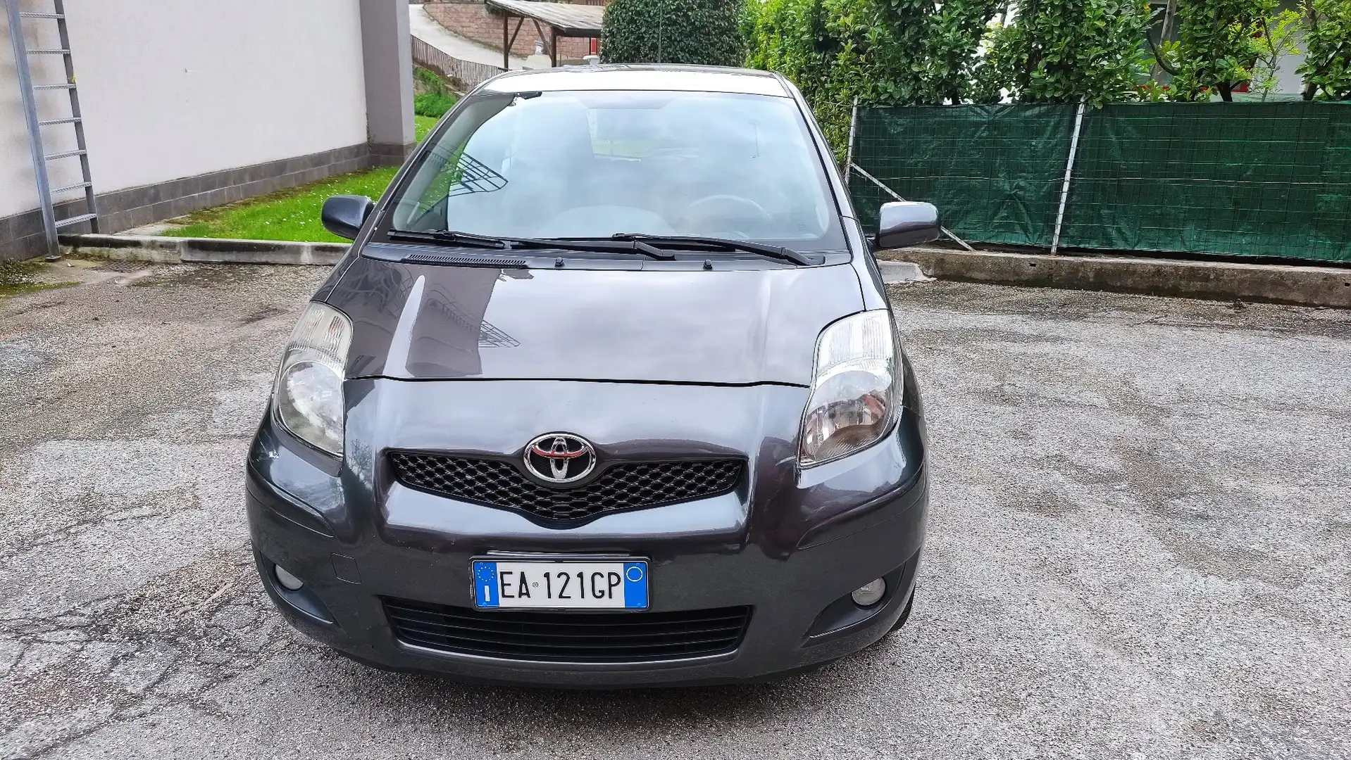 Toyota Yaris 3p 1.0 - 2