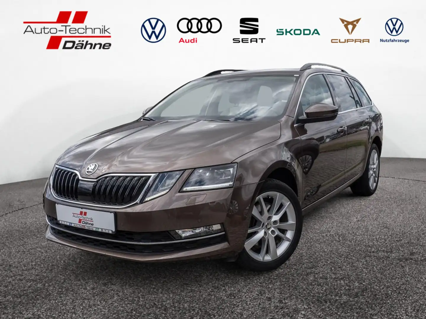 Skoda Octavia Combi 1.8 TSI Style PDC SHZ NAVI LED Braun - 1