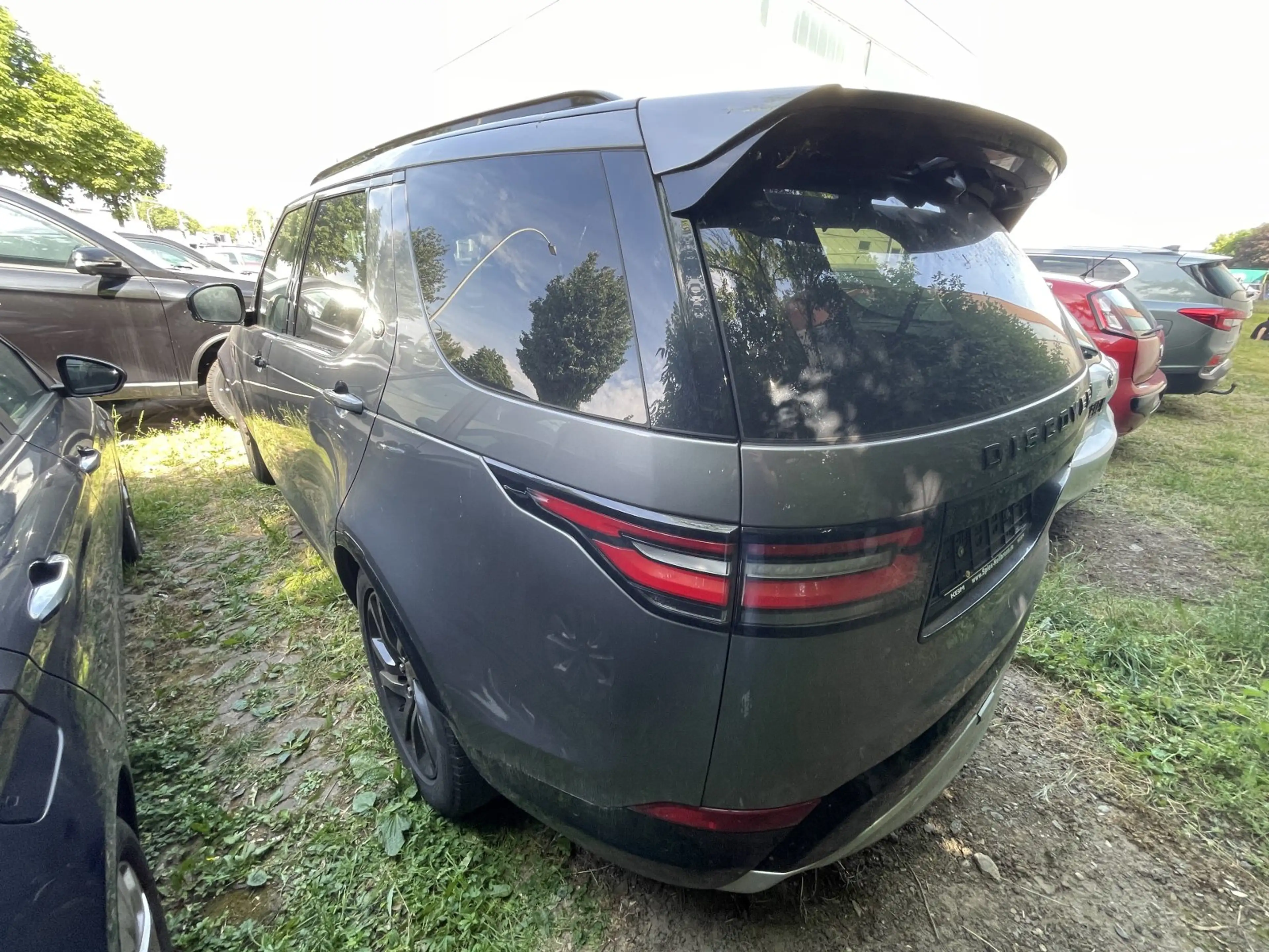 Land Rover Discovery 5 3.0 SDV6 Landmark Edition 7s AHK Alu 20 Tmat Shz — photo 8