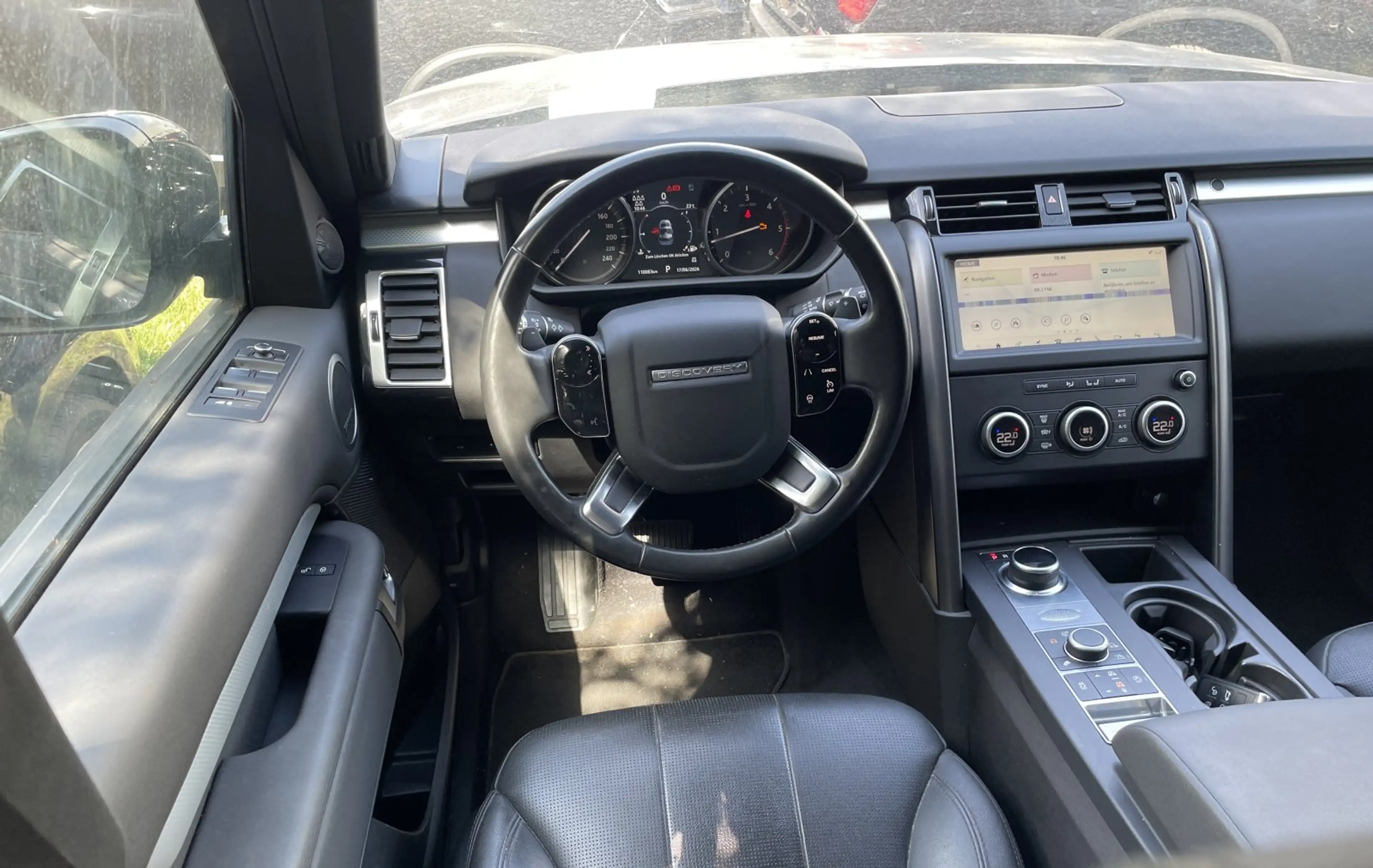 Land Rover Discovery 5 3.0 SDV6 Landmark Edition 7s AHK Alu 20 Tmat Shz — photo 4