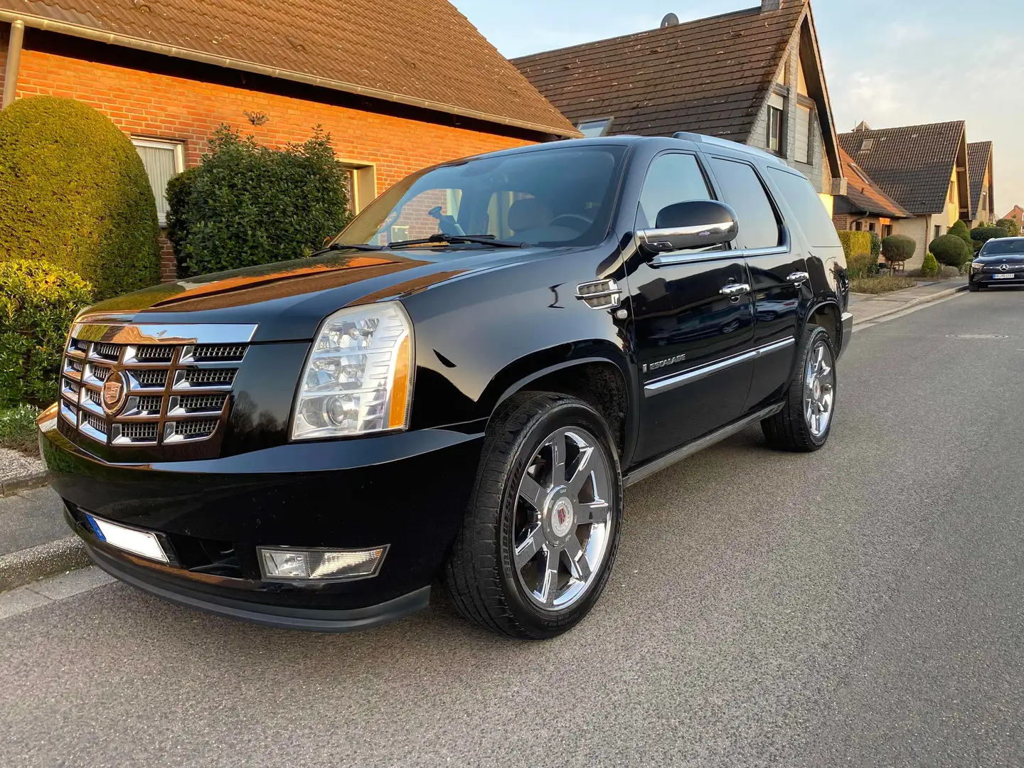 Cadillac Escalade Escalade 6.2 V8 Elegance - wenig km, top gepflegt Bej - 1
