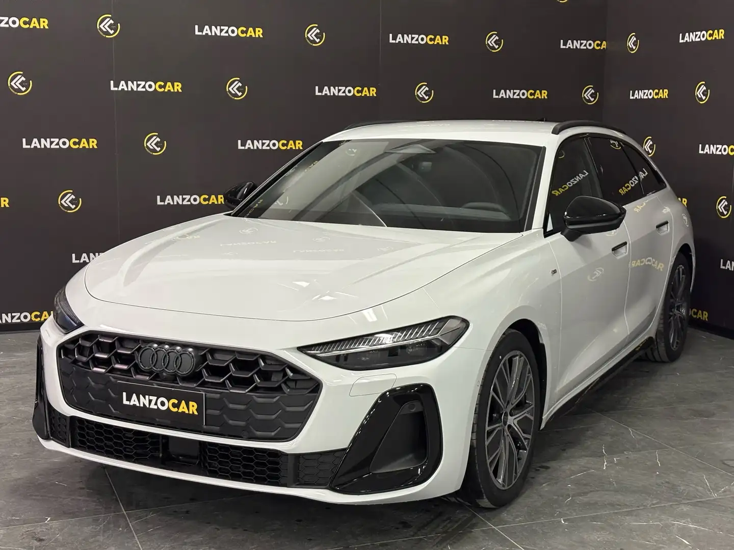 Audi A5 *204CV*MHEV*S-LINE*LIST PRICE €70430* Bianco - 1