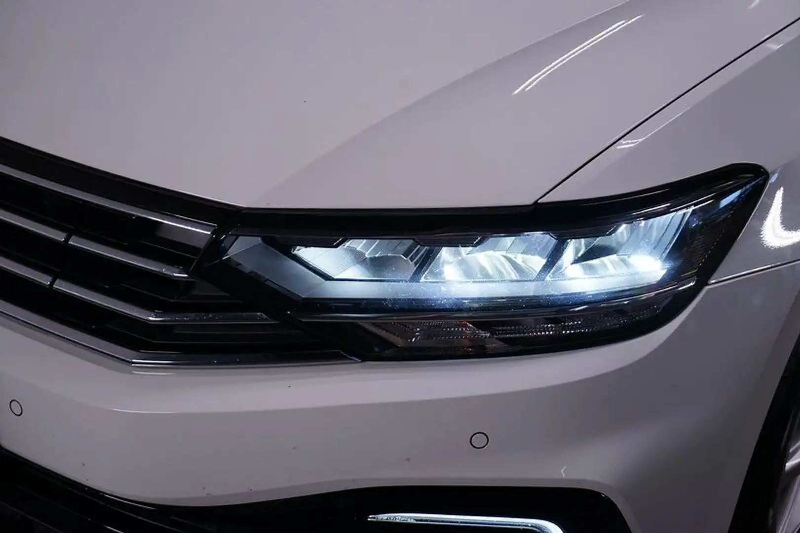 Volkswagen Passat Variant 1.4 GTE DSG*Pano*LED*Kamera*ACC*S Blanco - 2