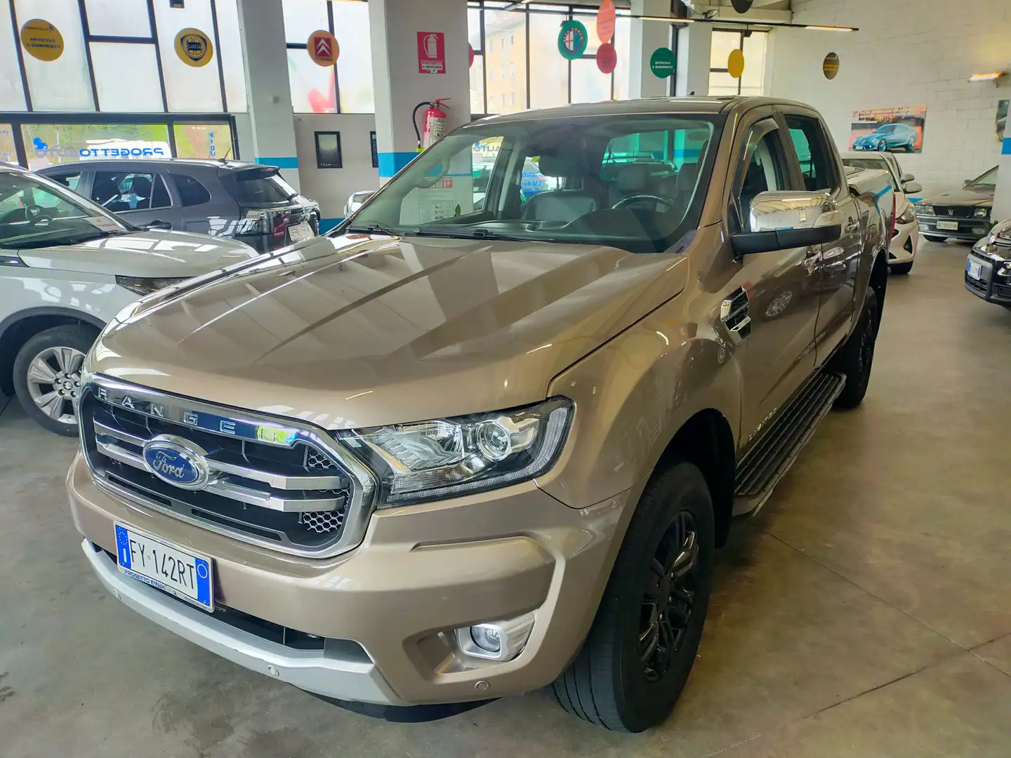 Ford Ranger 2.0 tdci double cab Limited 170cv -PARI AL NUOVO! Beżowy - 1