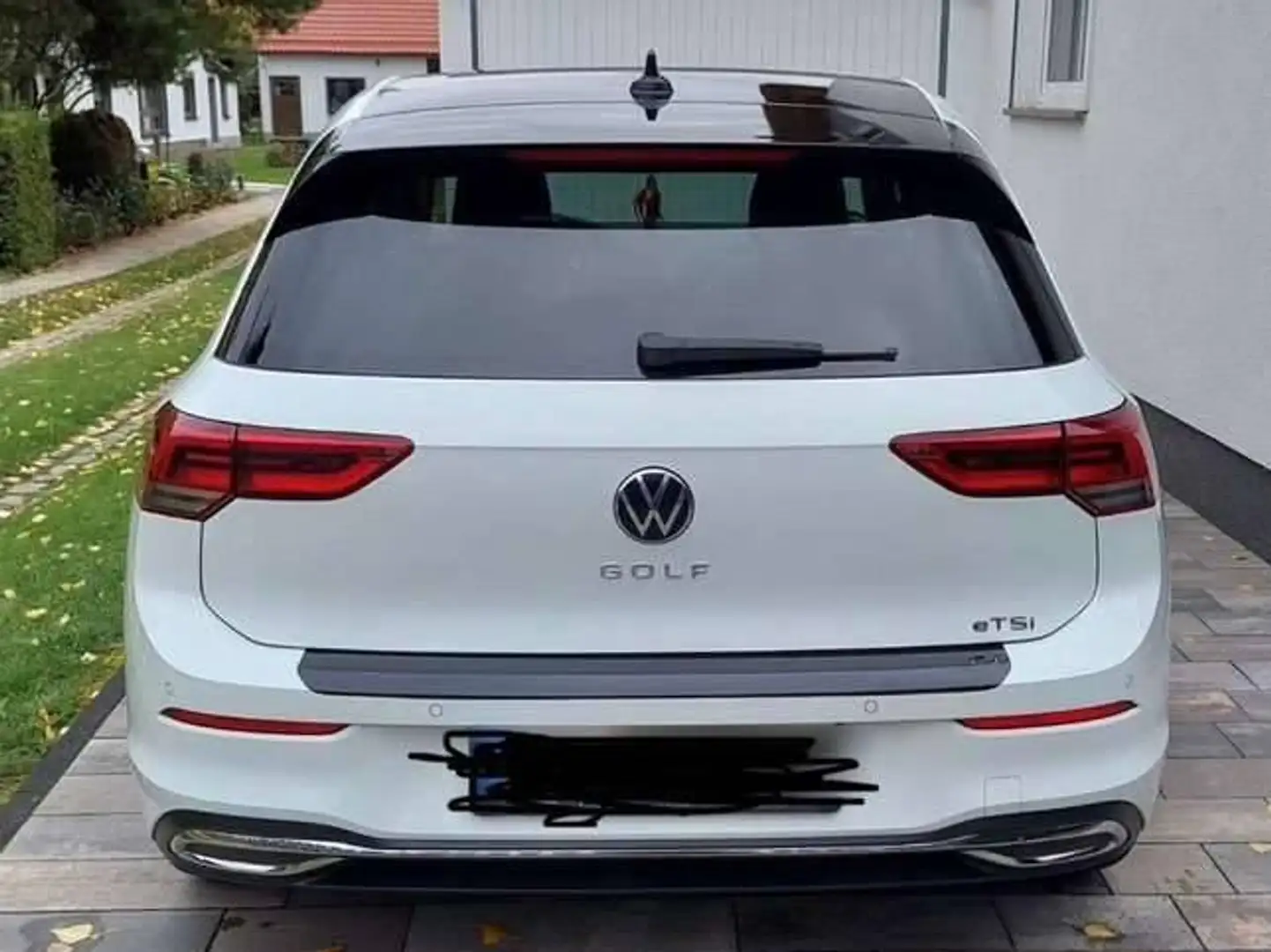 Volkswagen Golf Golf 1,5 eTSI mHev R-Line DSG R-Line Weiß - 2