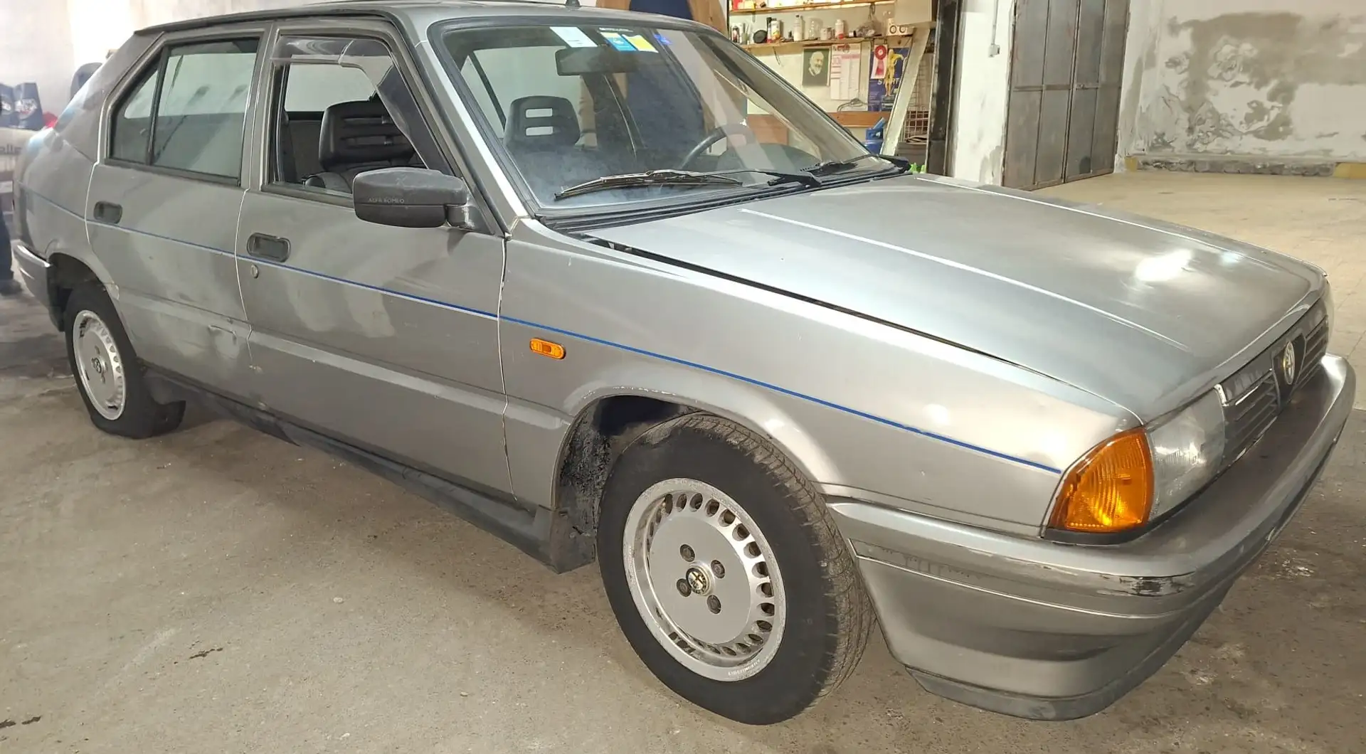 Alfa Romeo 33 33 1.3 Blueline Gris - 1