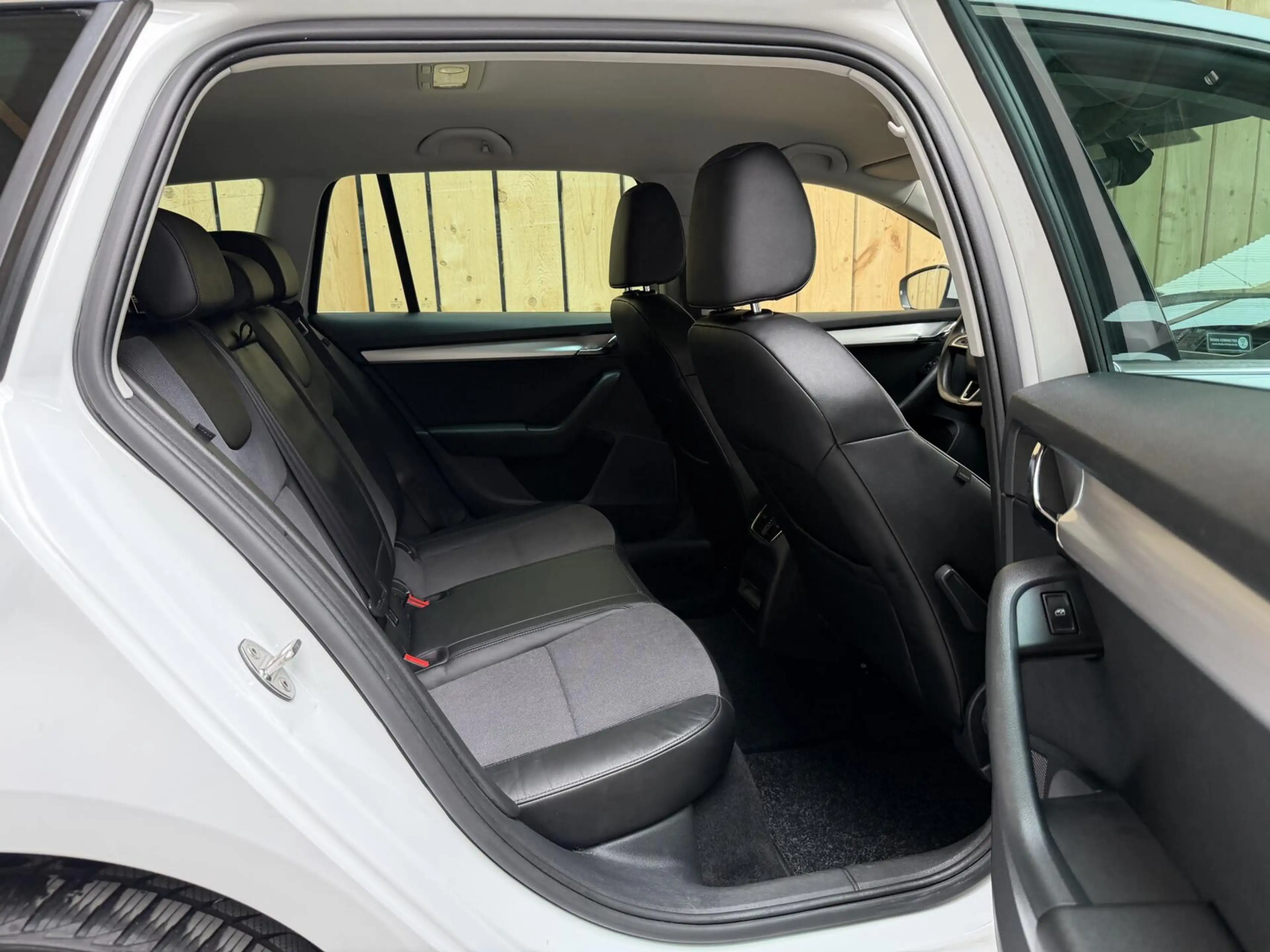 Skoda Octavia Combi 1.0 TSI Greentech Style Business Automaat | — photo 47