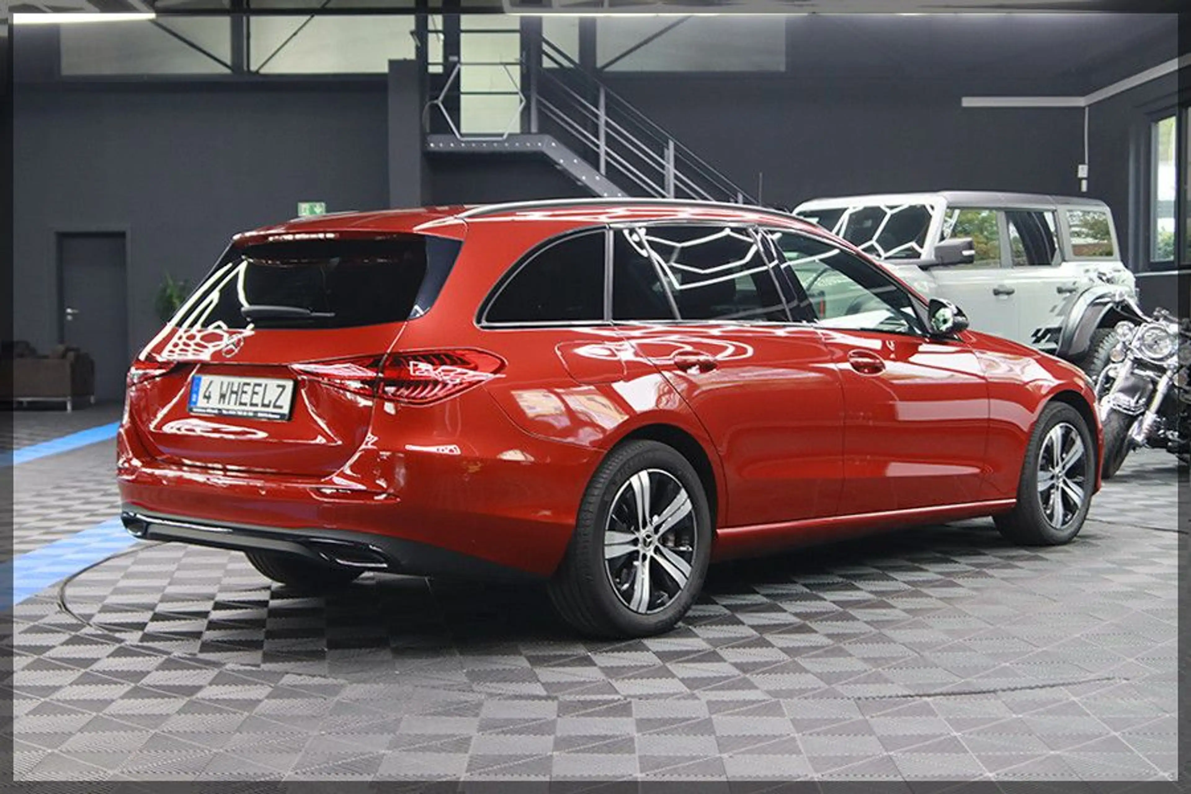 Mercedes-Benz C 220 d T AMG LINE PANO / CAM / PDC / NAVI — photo 5