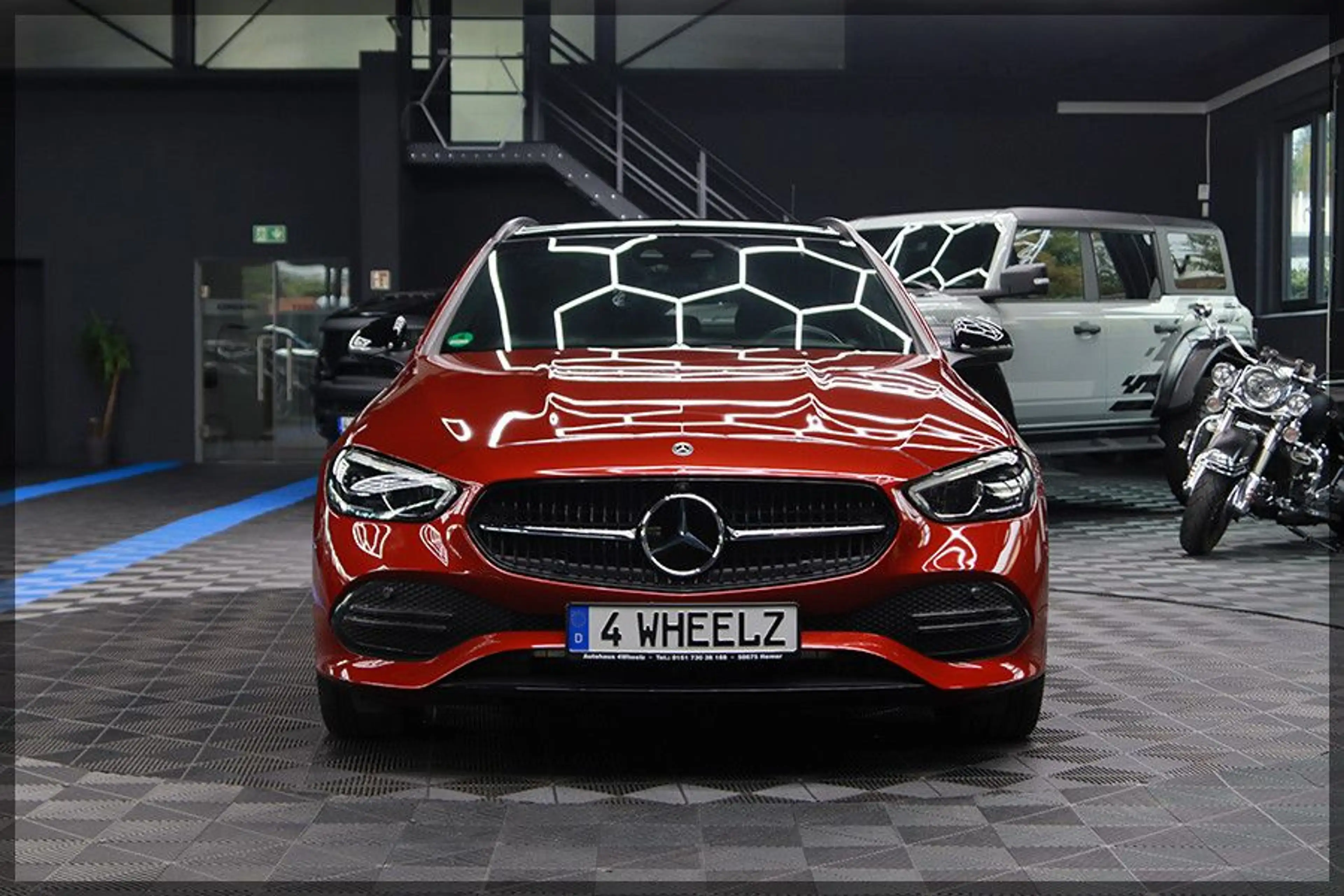 Mercedes-Benz C 220 d T AMG LINE PANO / CAM / PDC / NAVI — photo 3
